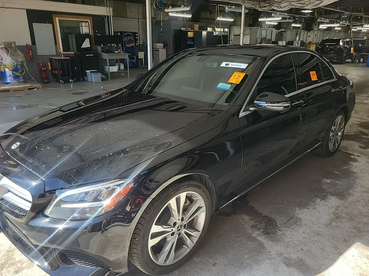  Mercedes-Benz C-Class