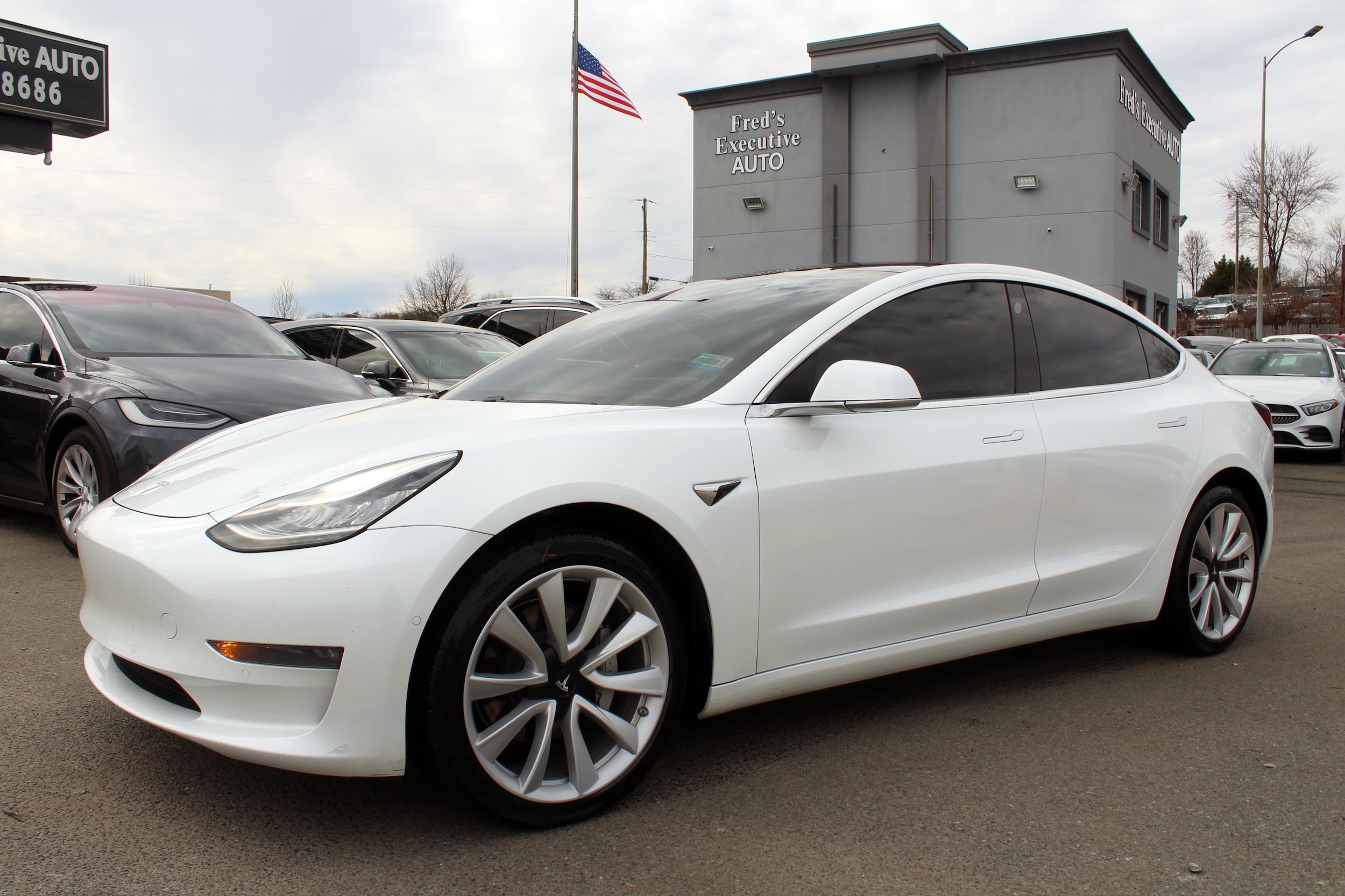 2019 Tesla Model 3 Dual Motor All-Whel Drive Long Range's photo
