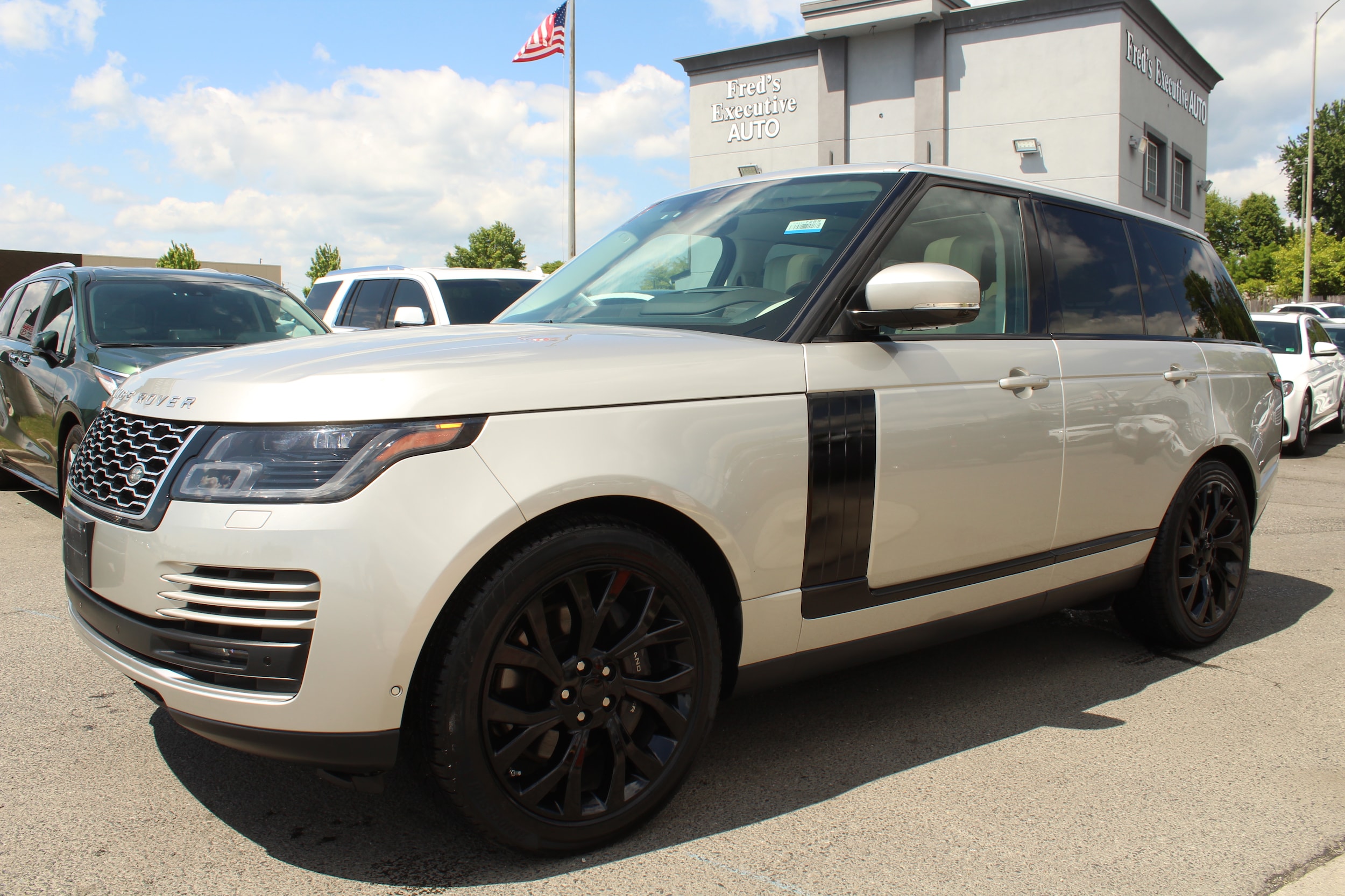 2019 Land Rover Range Rover V8 Supercharged's photo