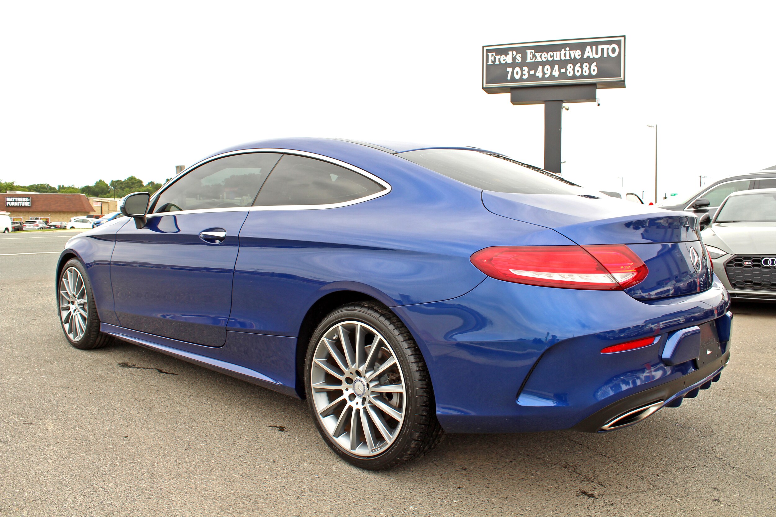 2017 Mercedes Benz C 300 photo 4