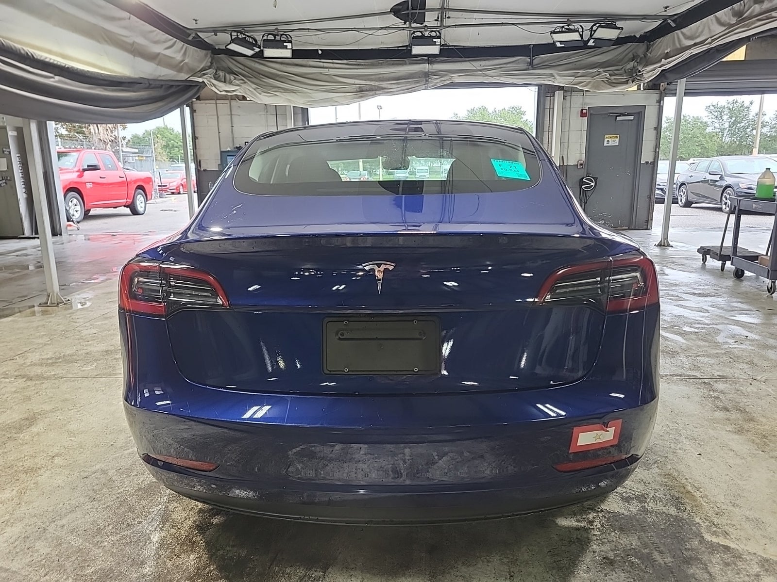 2023 Tesla Model 3 photo 3