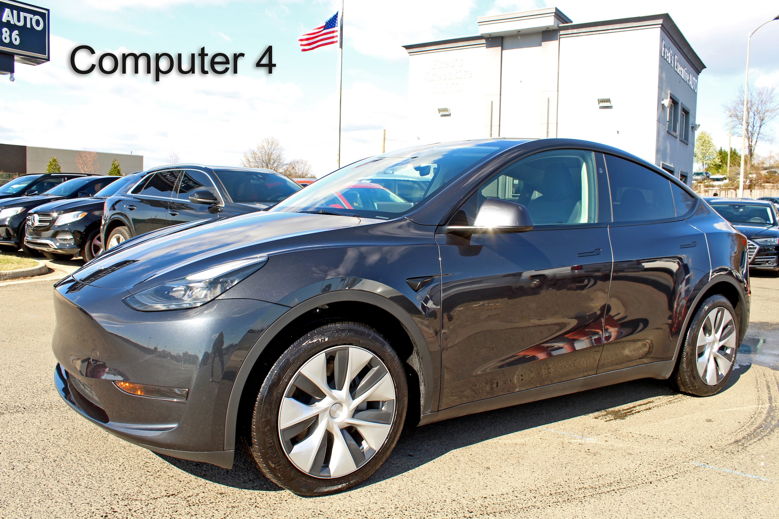 2024 Tesla Model Y Long Range Rear Wheel Drive's photo