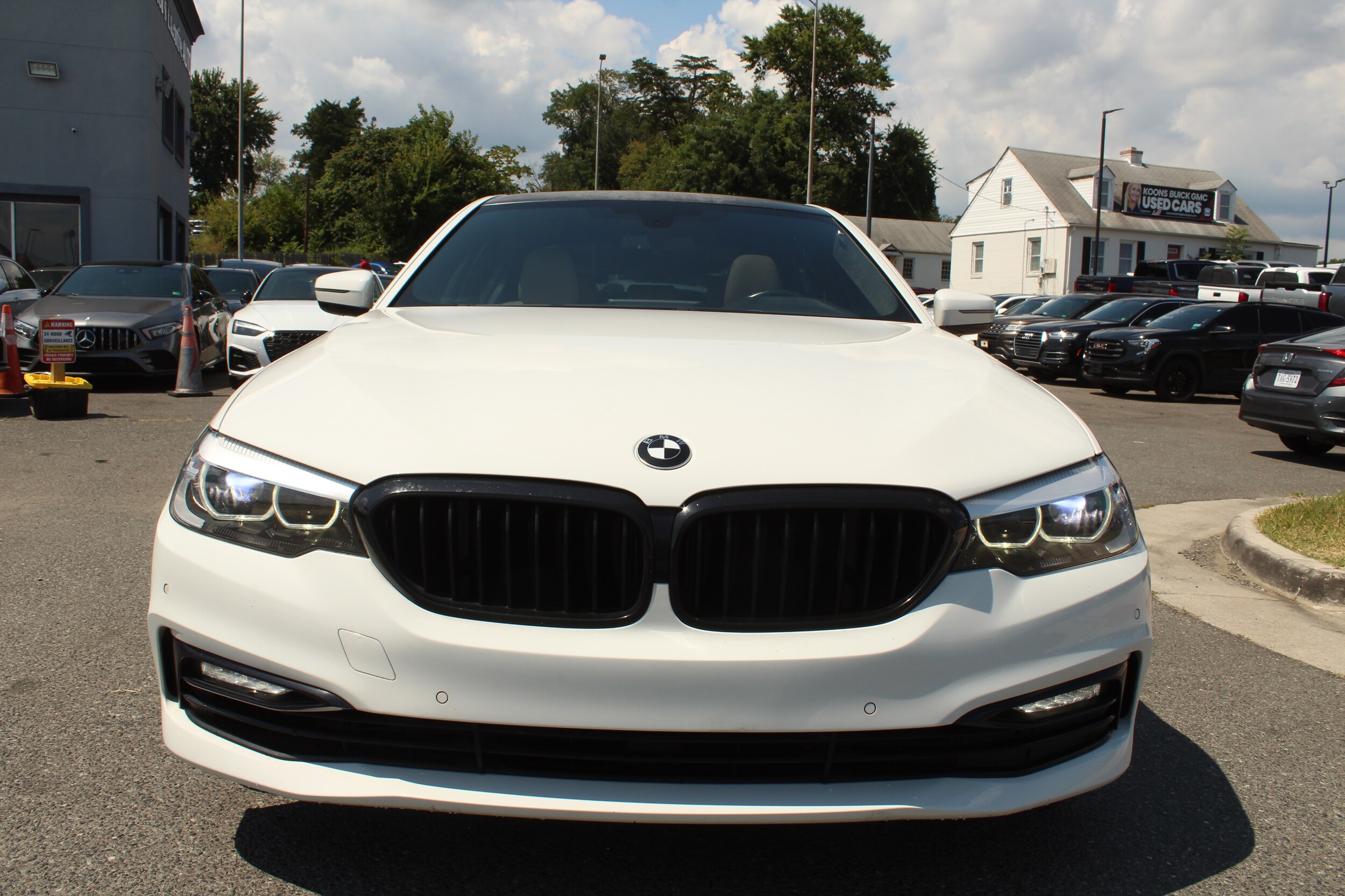 2018 Bmw 530i Sedan photo 2