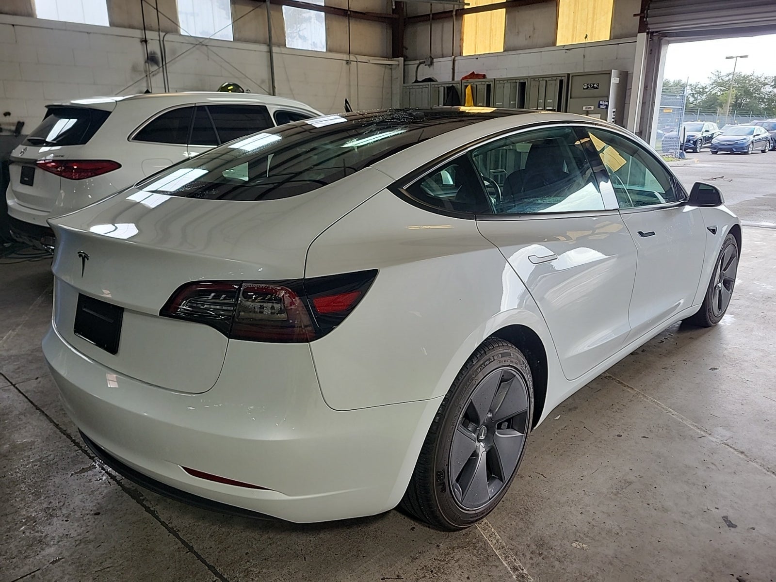 2023 Tesla Model 3 photo 4