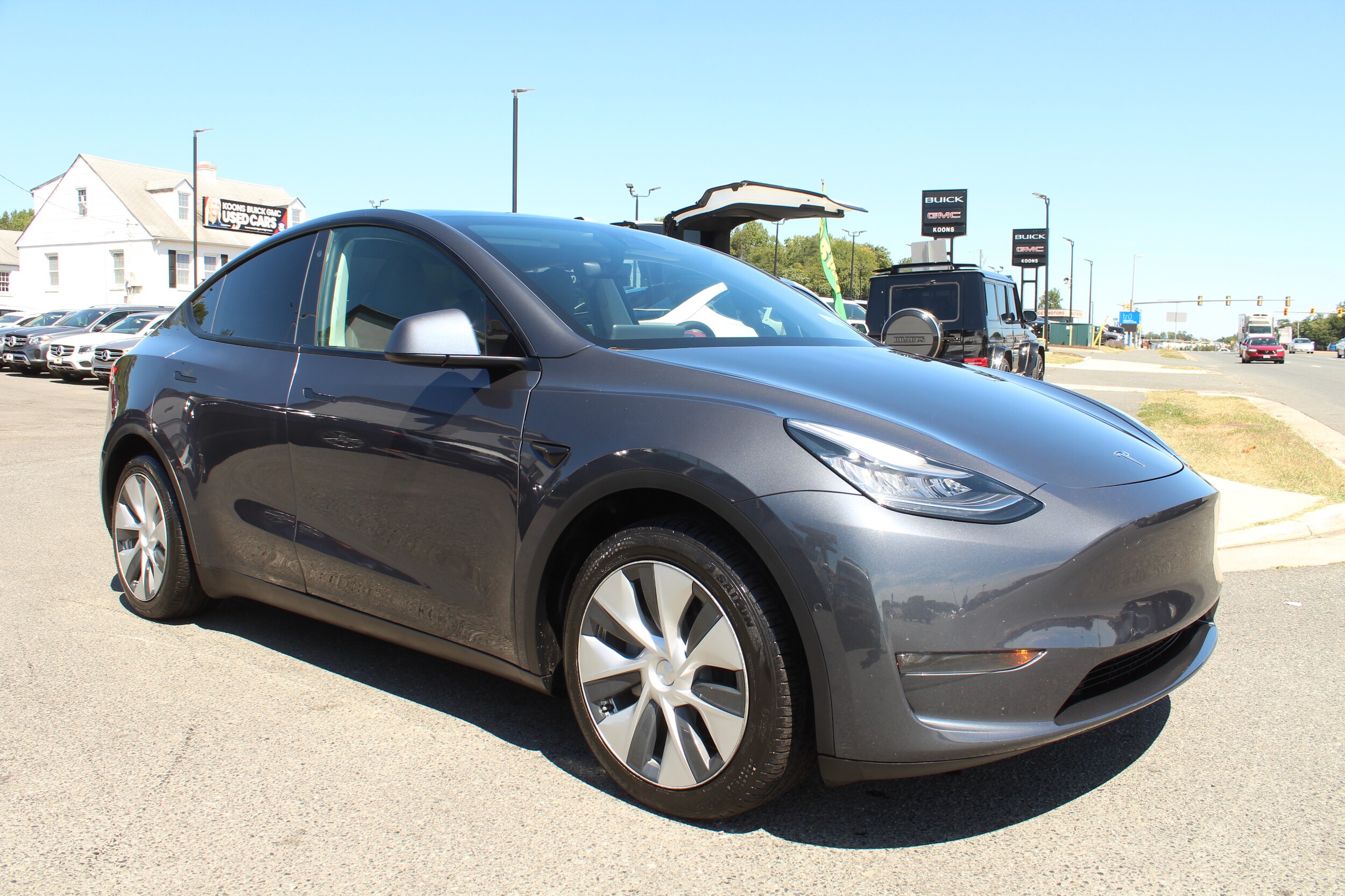 2020 Tesla Model Y Long Range photo 4