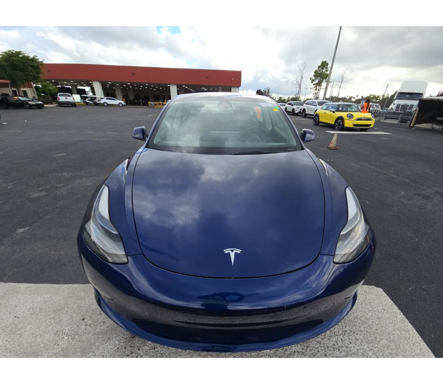 2023 Tesla Model 3 photo 2