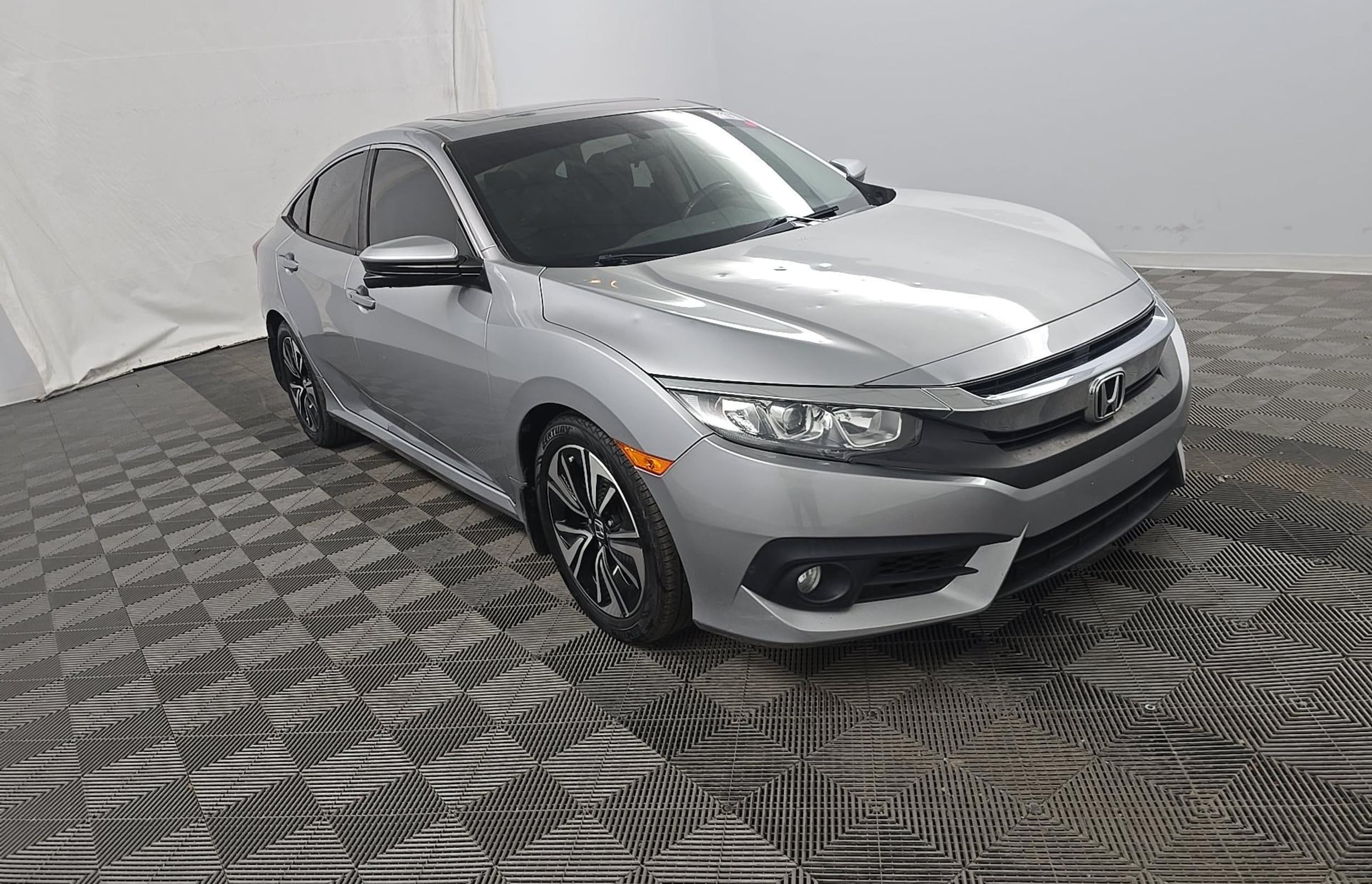 2018 Honda Civic EX-T CVT's photo
