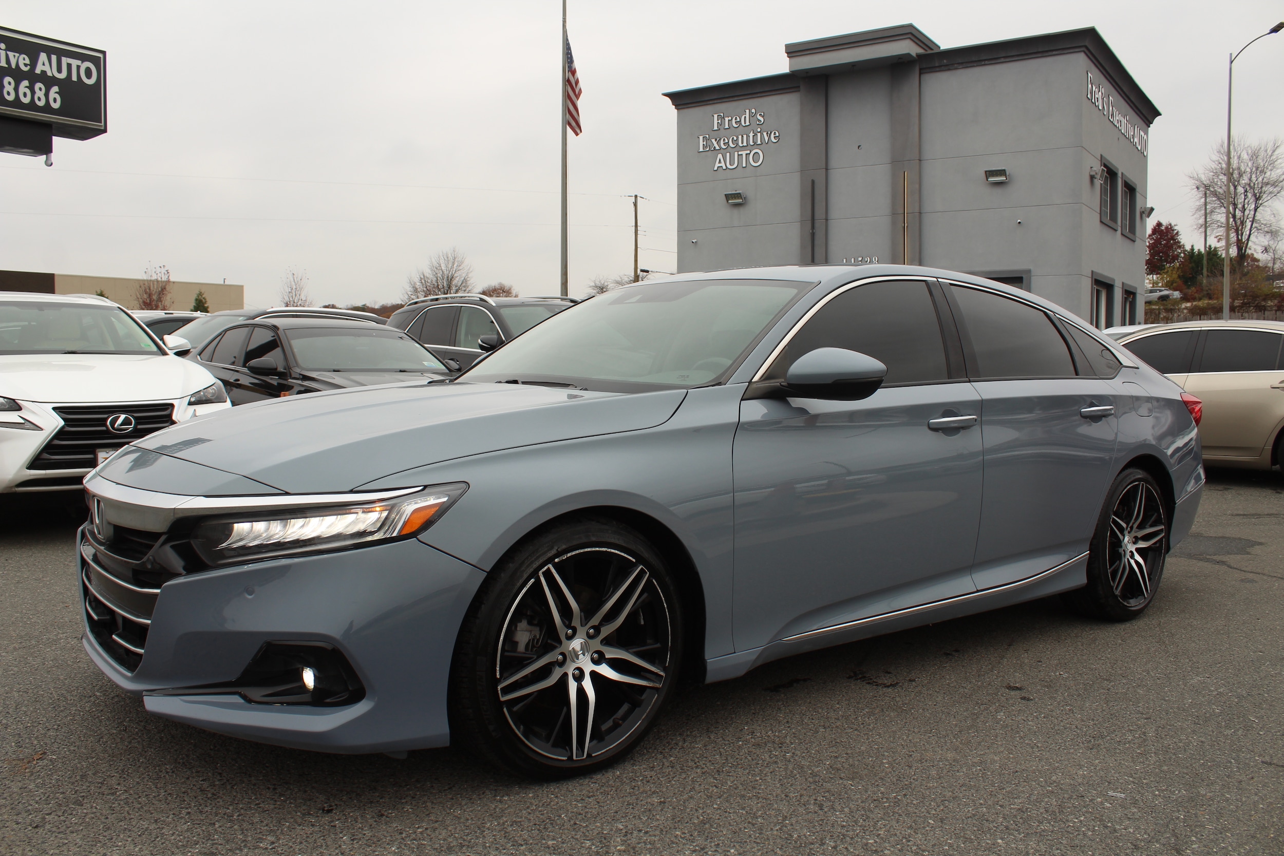 2022 Honda Accord Touring's photo