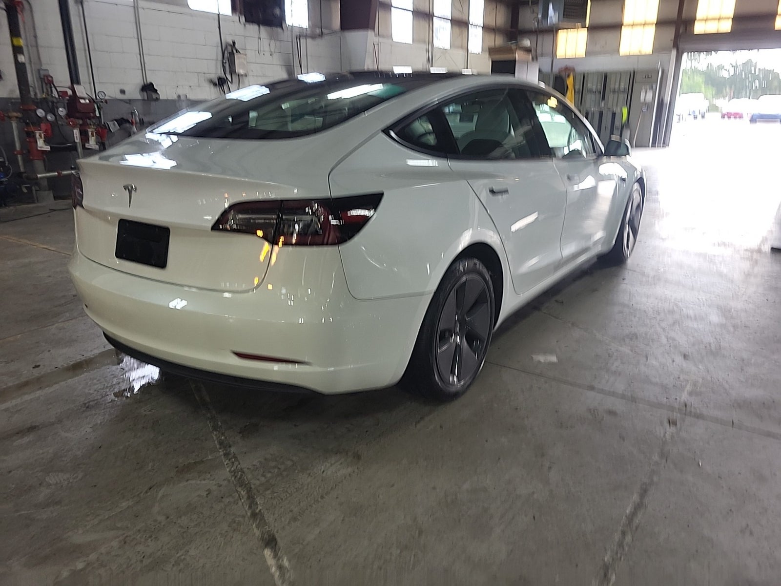2023 Tesla Model 3 photo 4