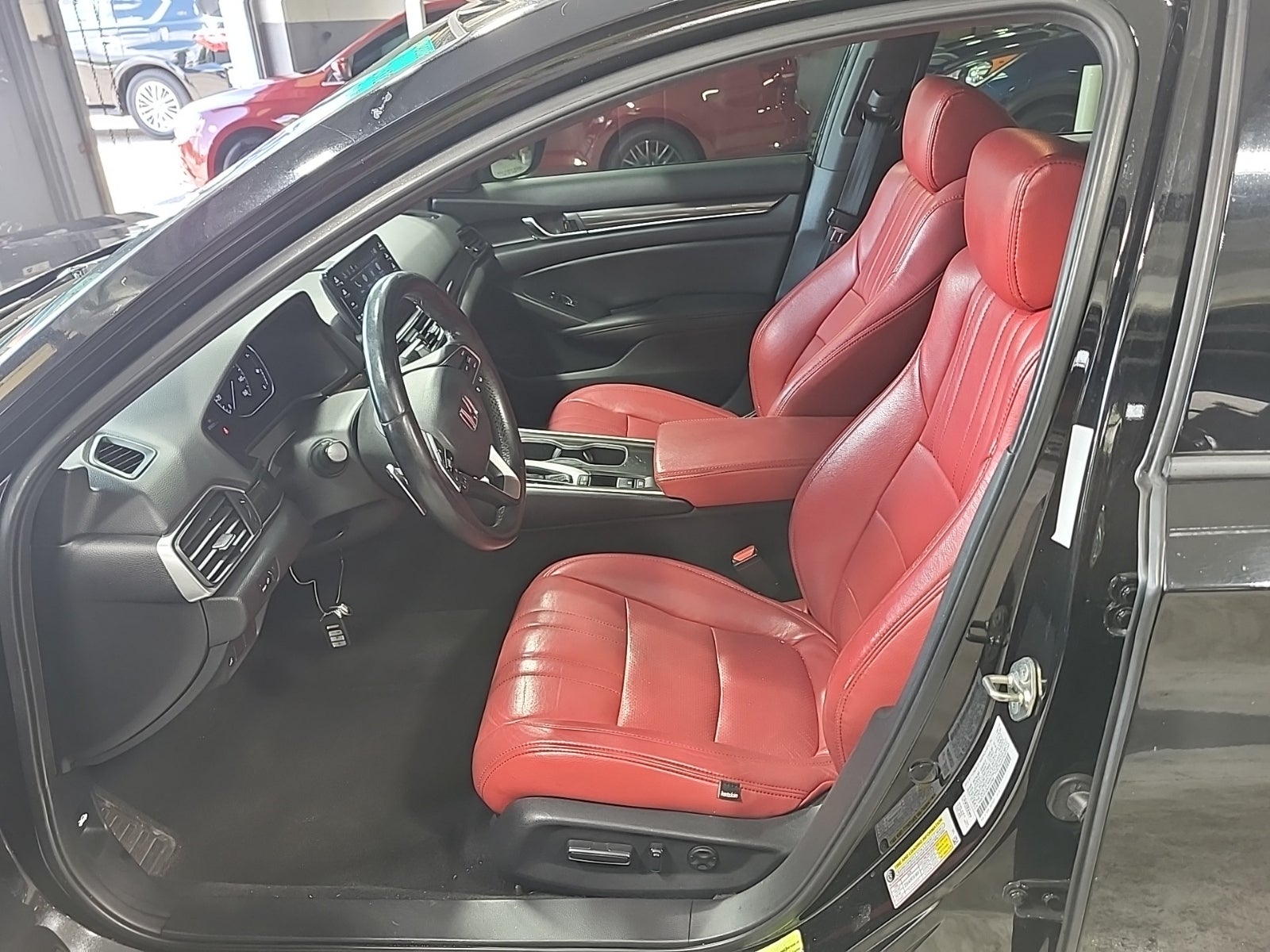 2019 Honda Accord Sport photo 2