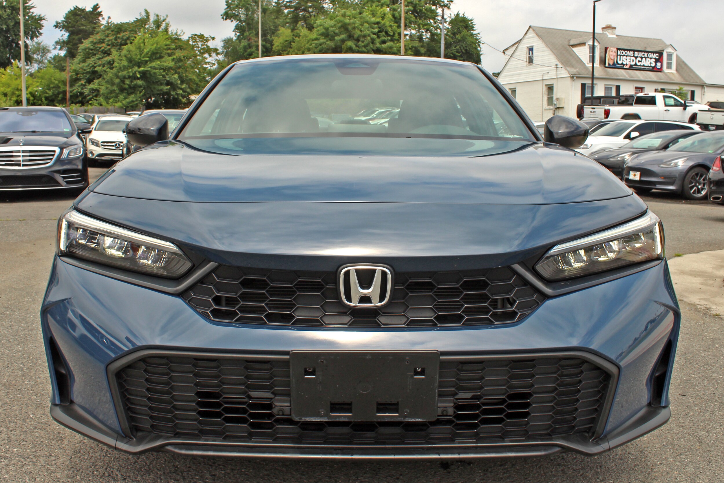 2025 Honda Civic Sport photo 2