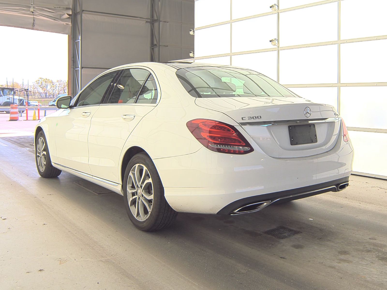 2015 Mercedes Benz C 300 4MATIC photo 3