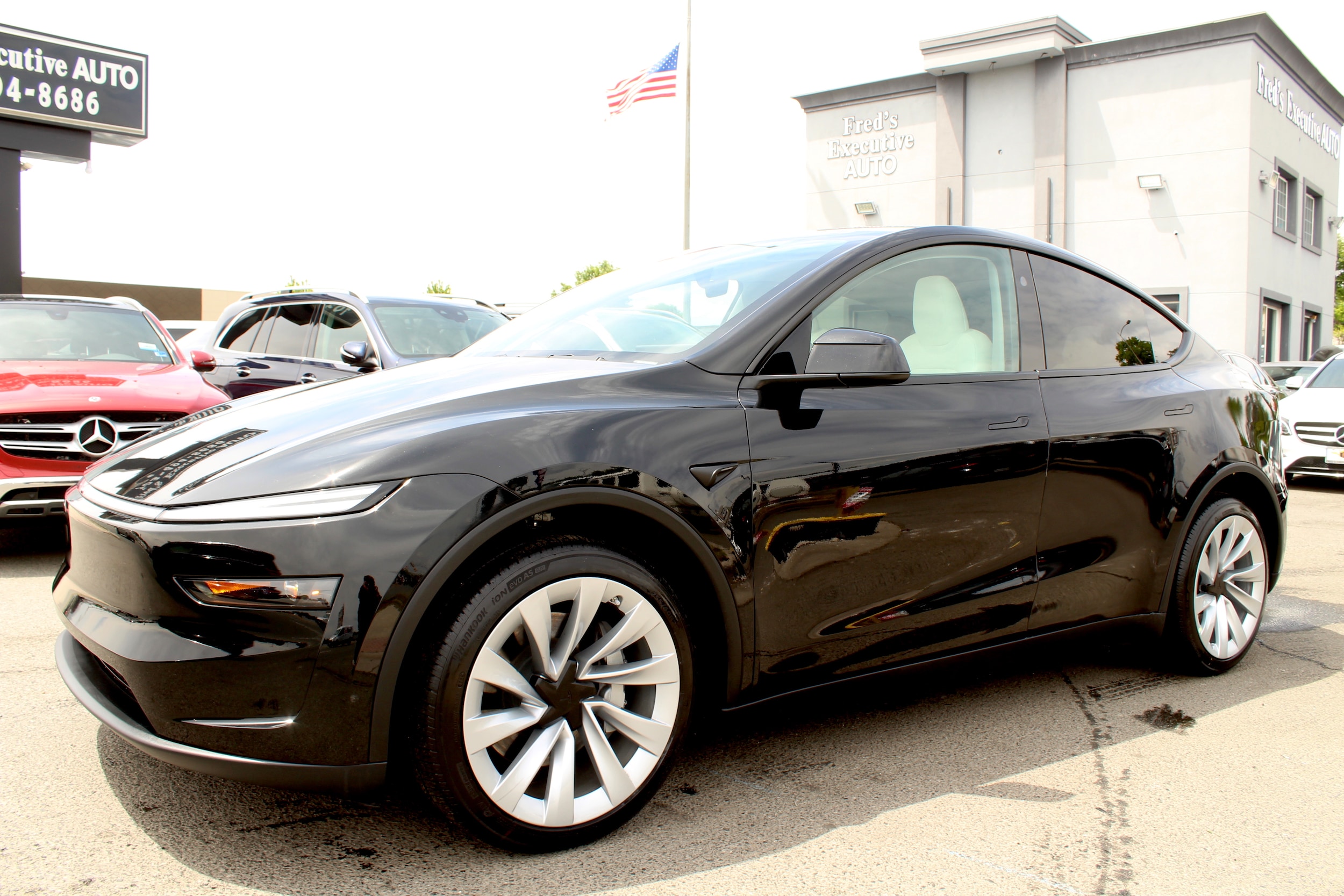 2026 Tesla Model Y Long Range Rear Wheel Drive's photo