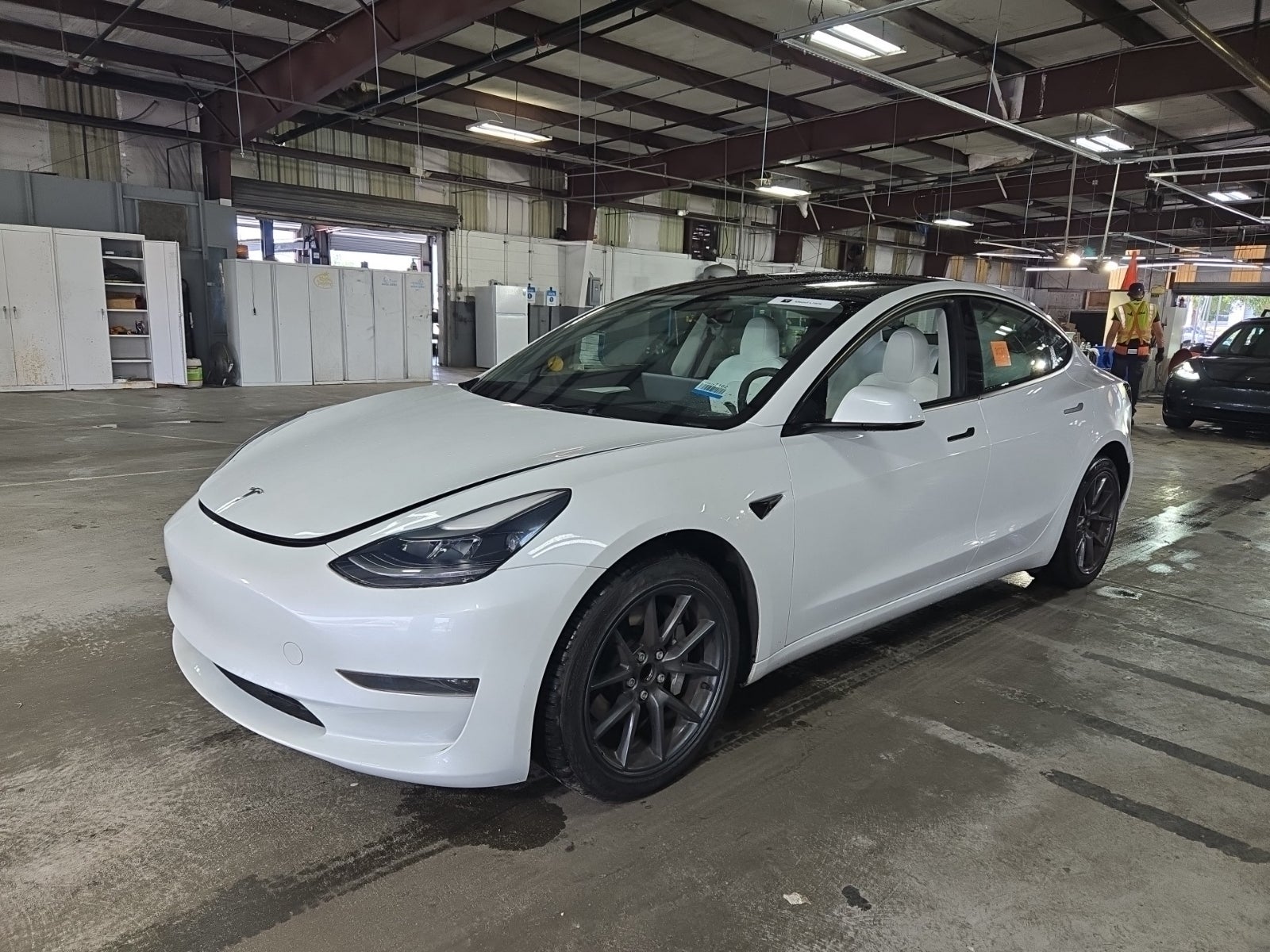 2023 Tesla Model 3 -'s photo