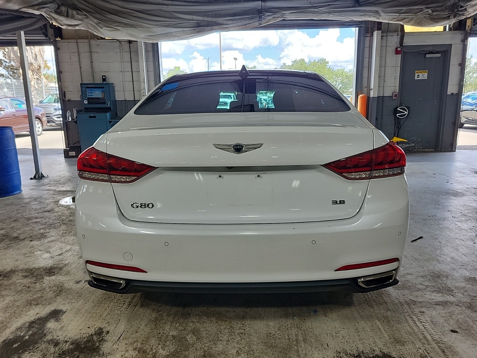 2017 Genesis G80 3.8 photo 3