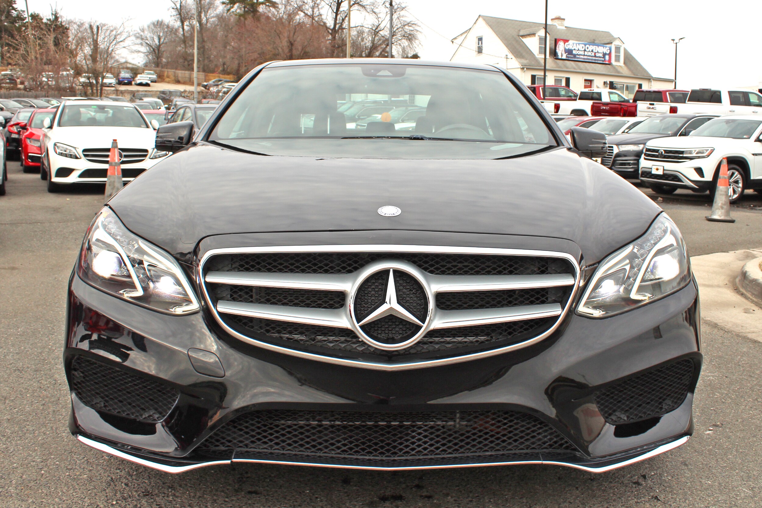 2016 Mercedes Benz E 350 4MATIC photo 2