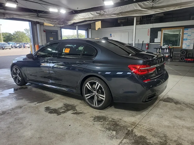 2018 Bmw 740i 7-series photo 2