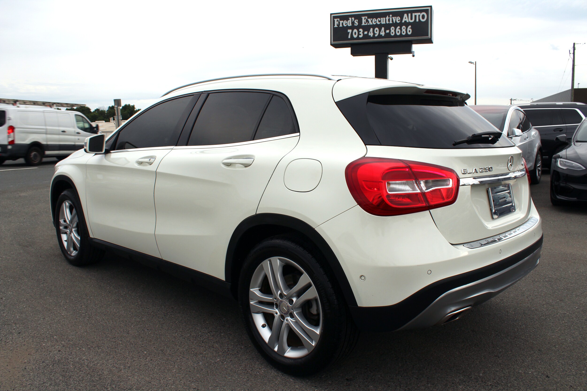 2015 Mercedes Benz GLA 250 photo 4