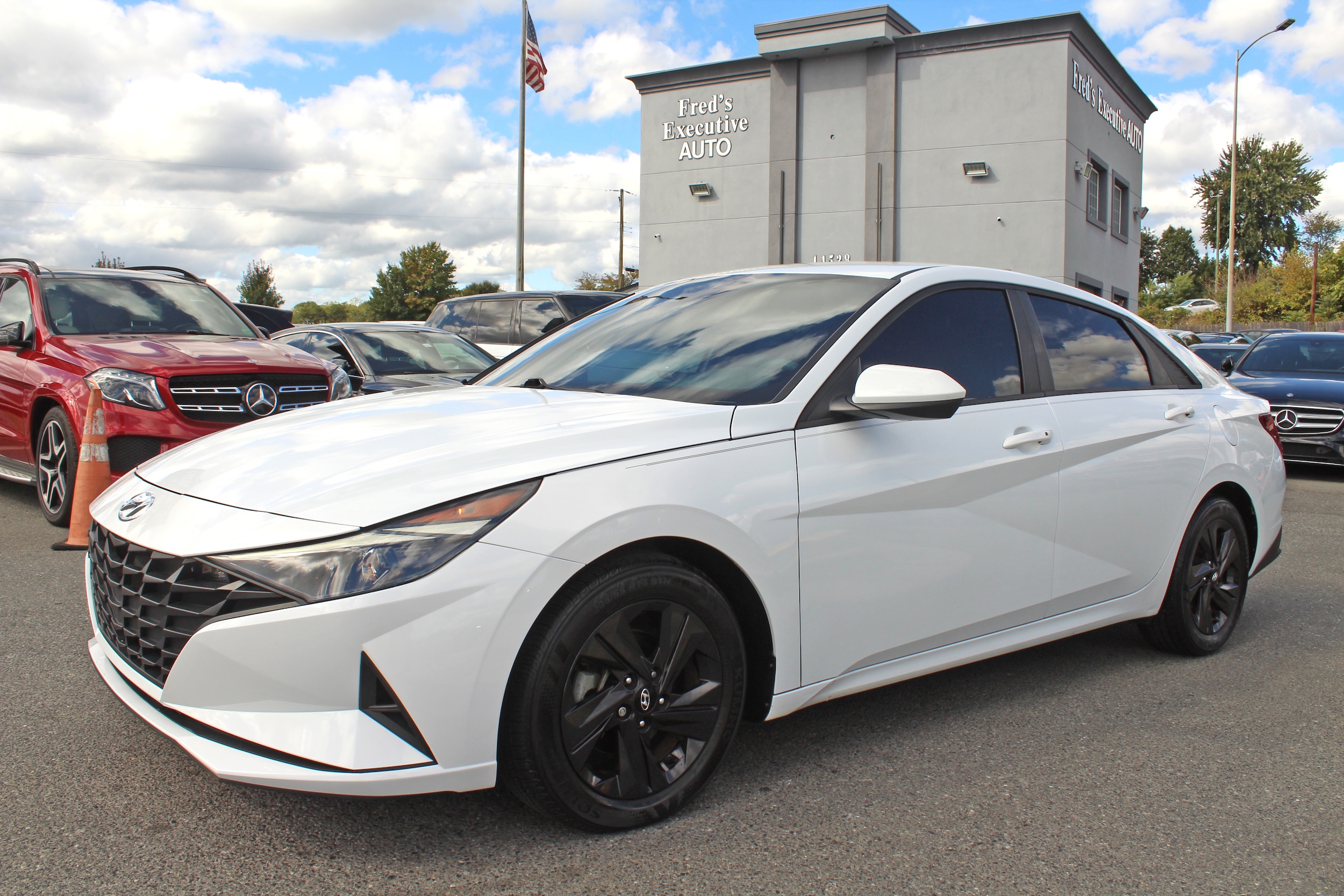 2021 Hyundai Elantra SEL's photo