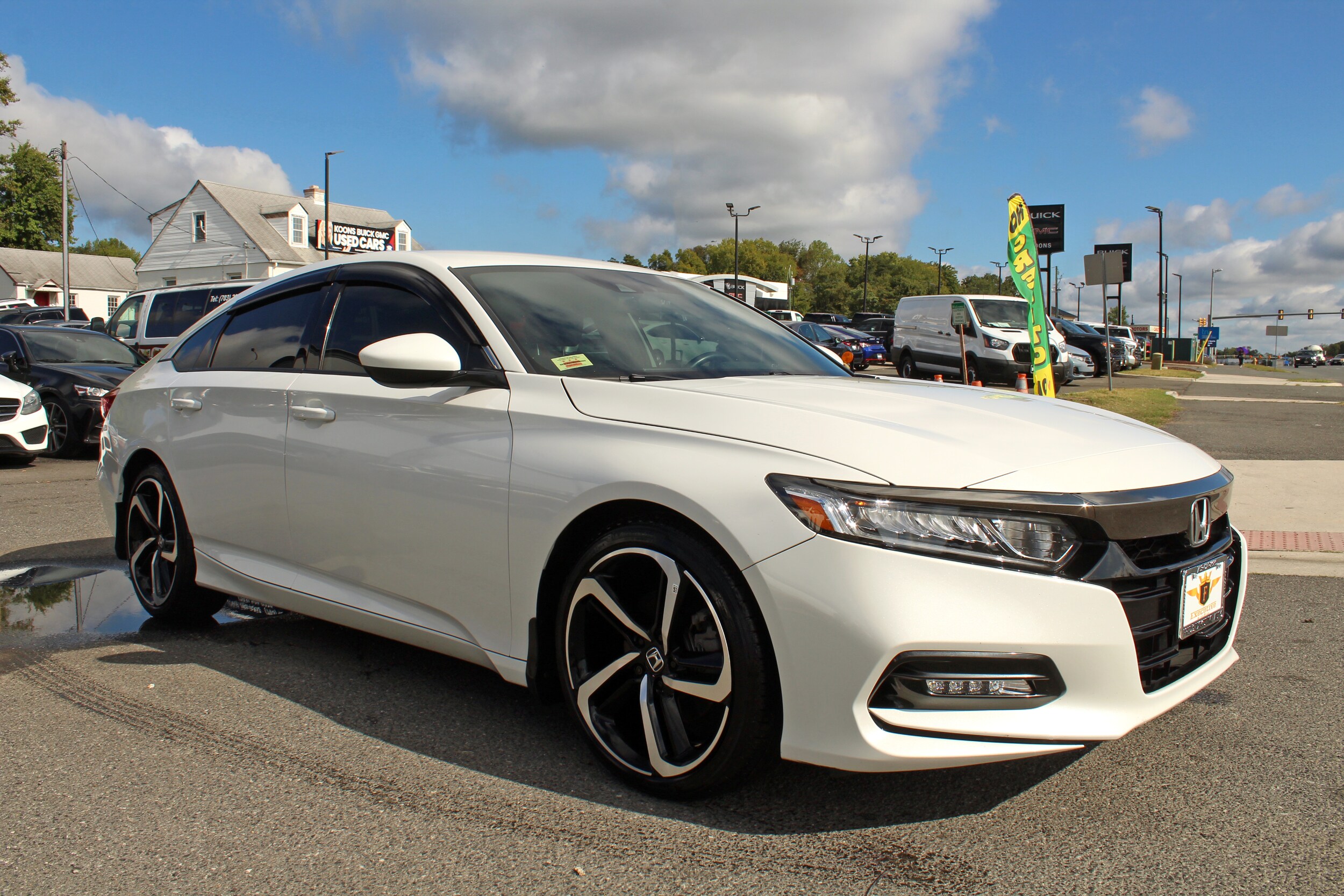 2019 Honda Accord Sport photo 3