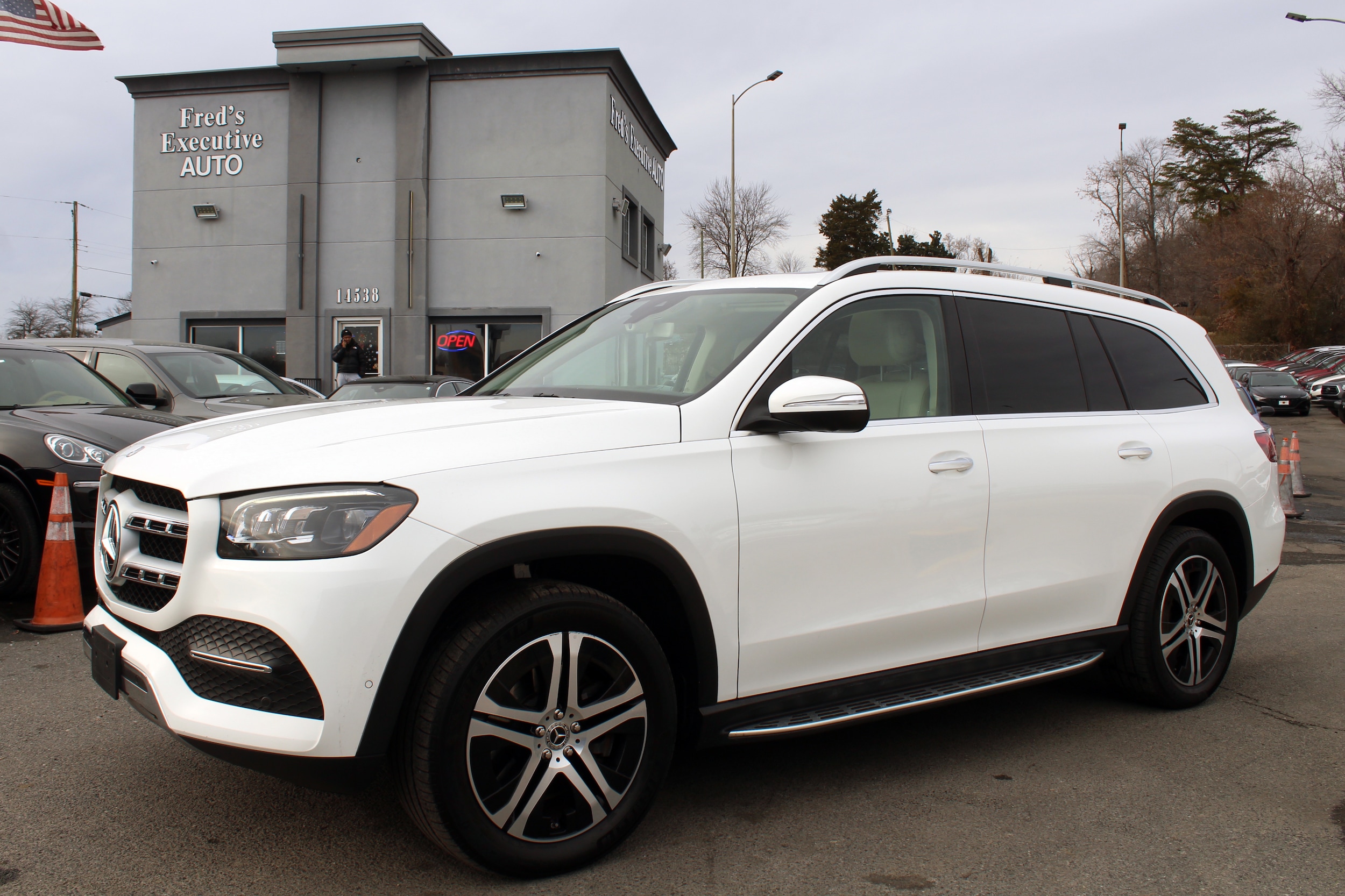 2020 Mercedes-Benz GLS GLS450's photo