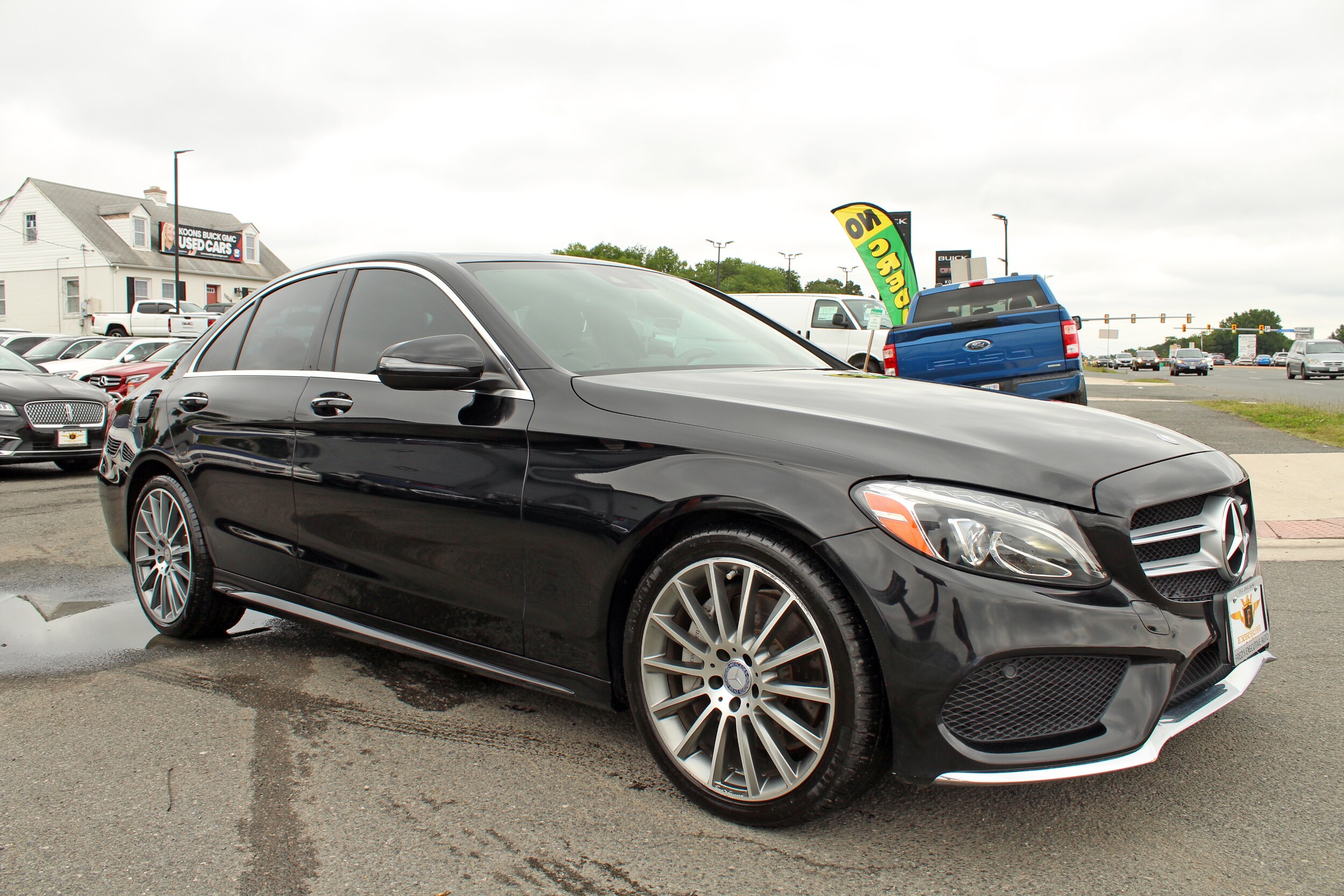 2017 Mercedes Benz C 300 Sport Sedan photo 3