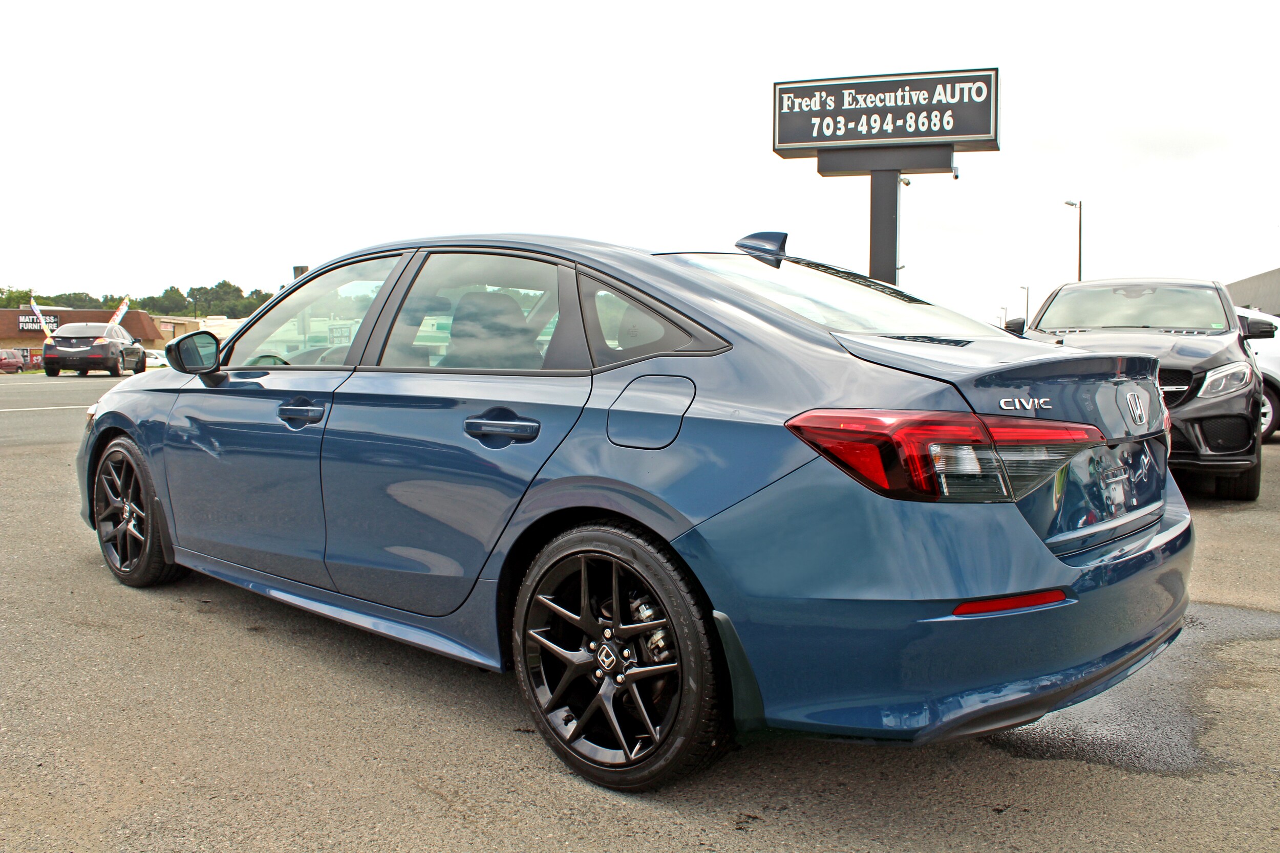 2025 Honda Civic Sport photo 4