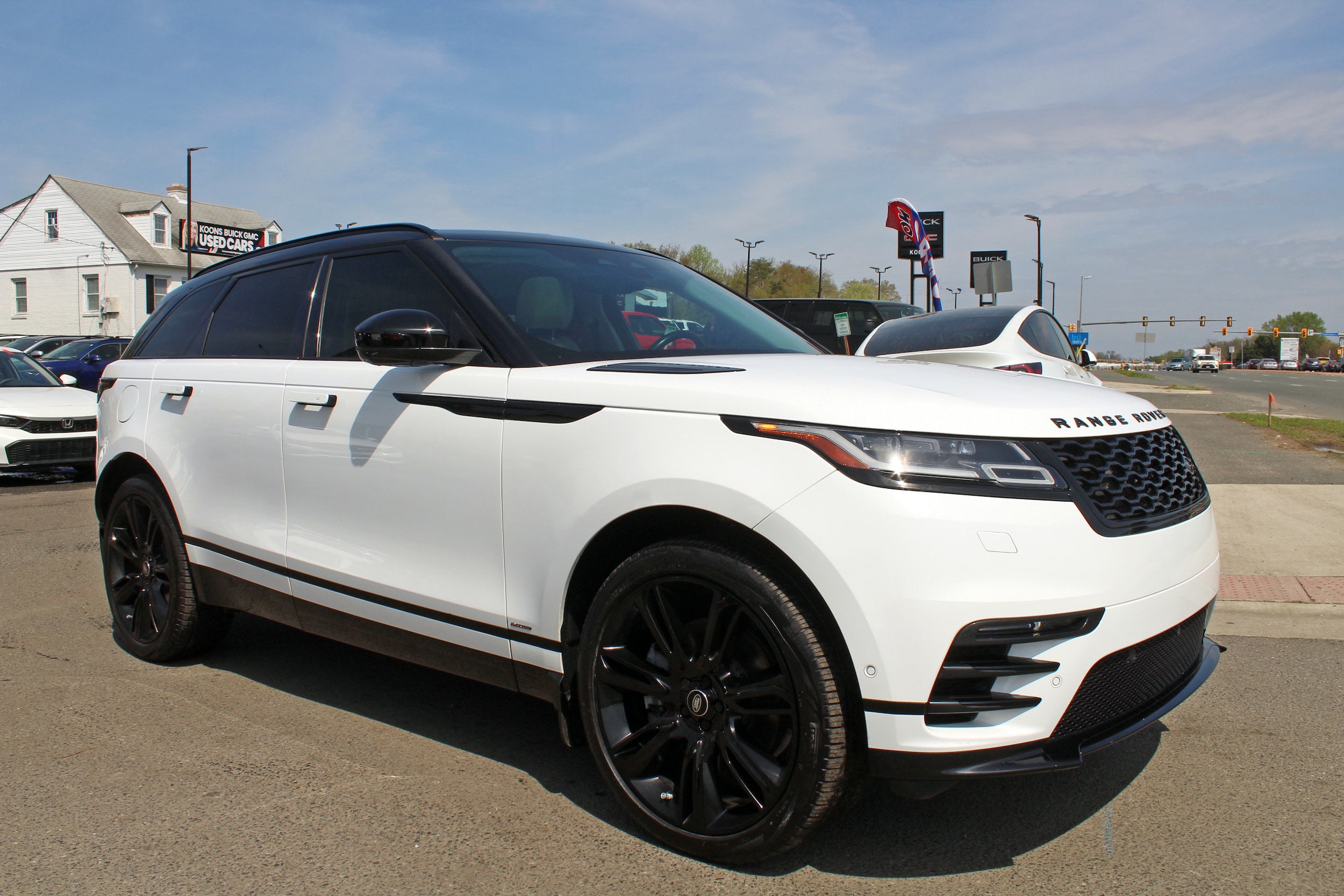 View vehicle photo 3