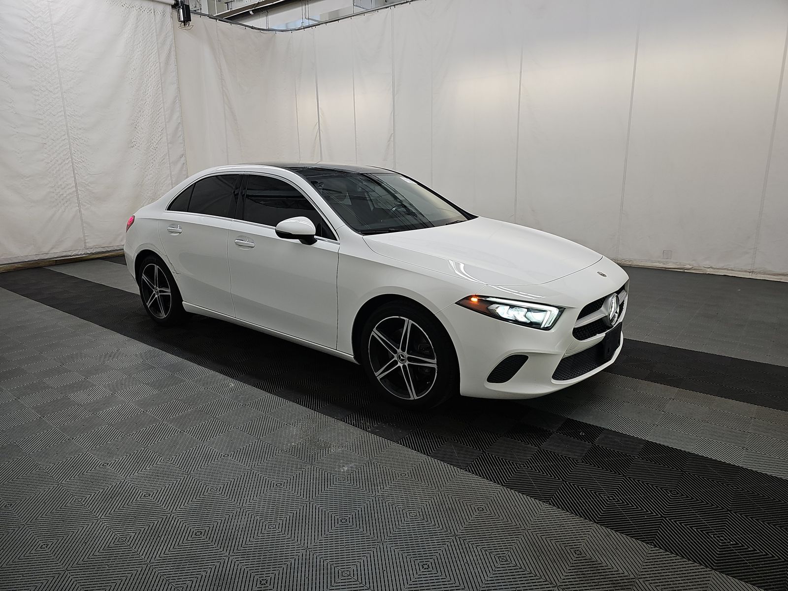 2021 Mercedes-Benz A-Class A220 4MATIC's photo