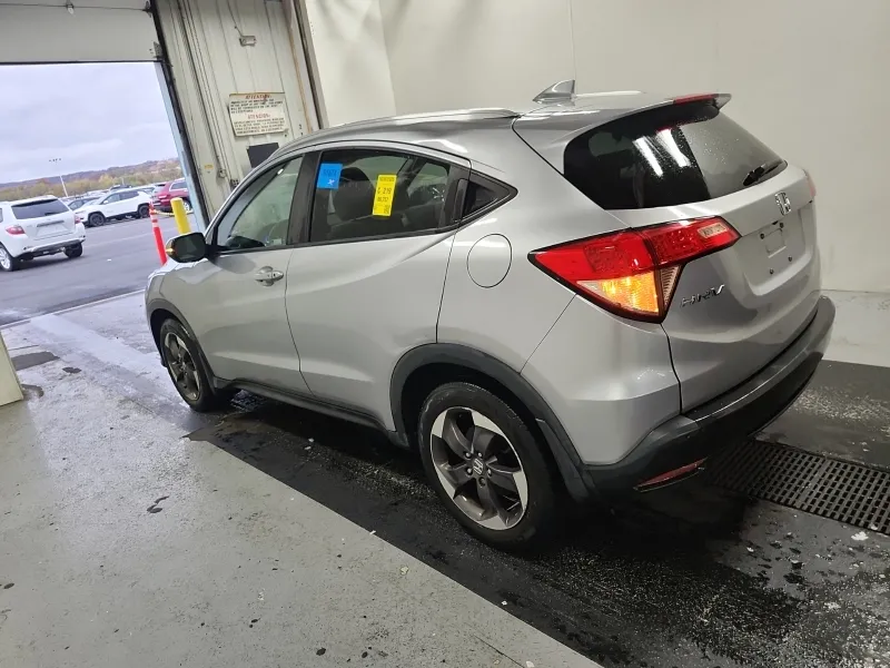 2018 Honda HR-V EX-L photo 2