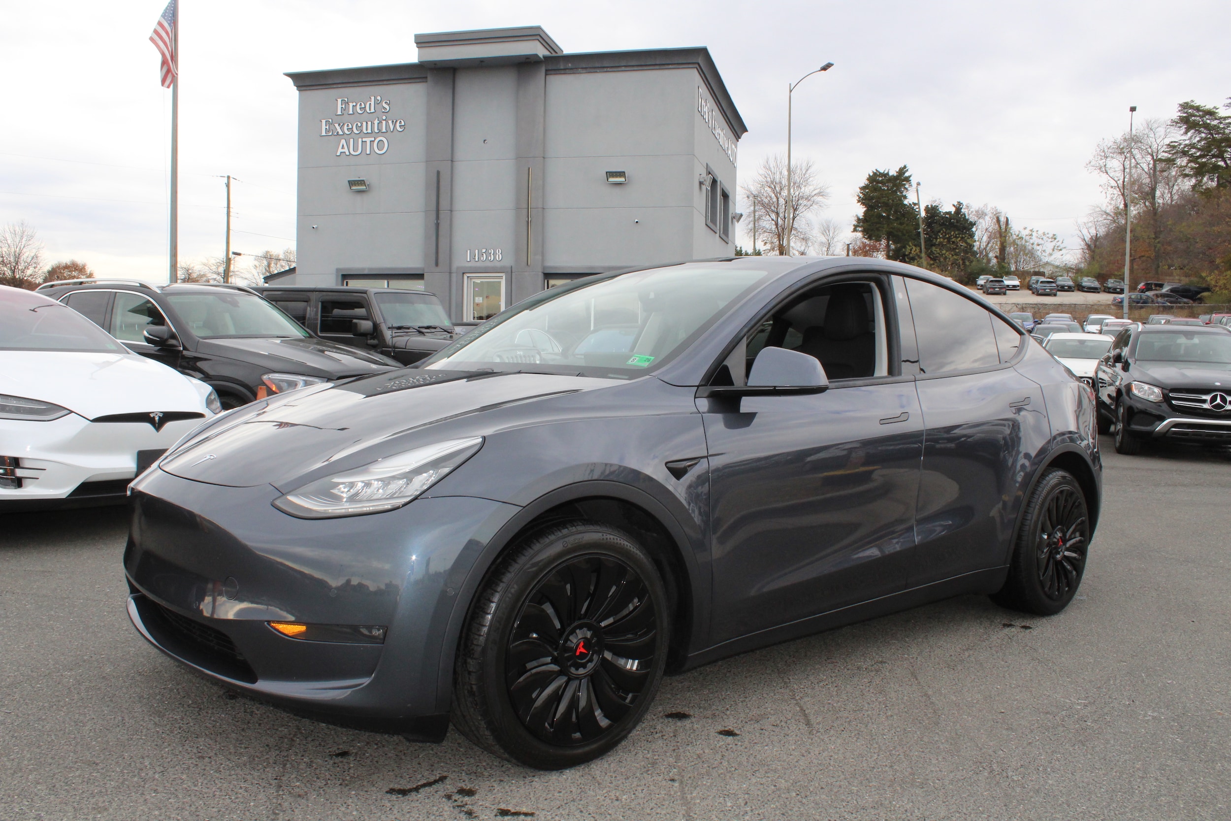 2020 Tesla Model Y Long Range's photo