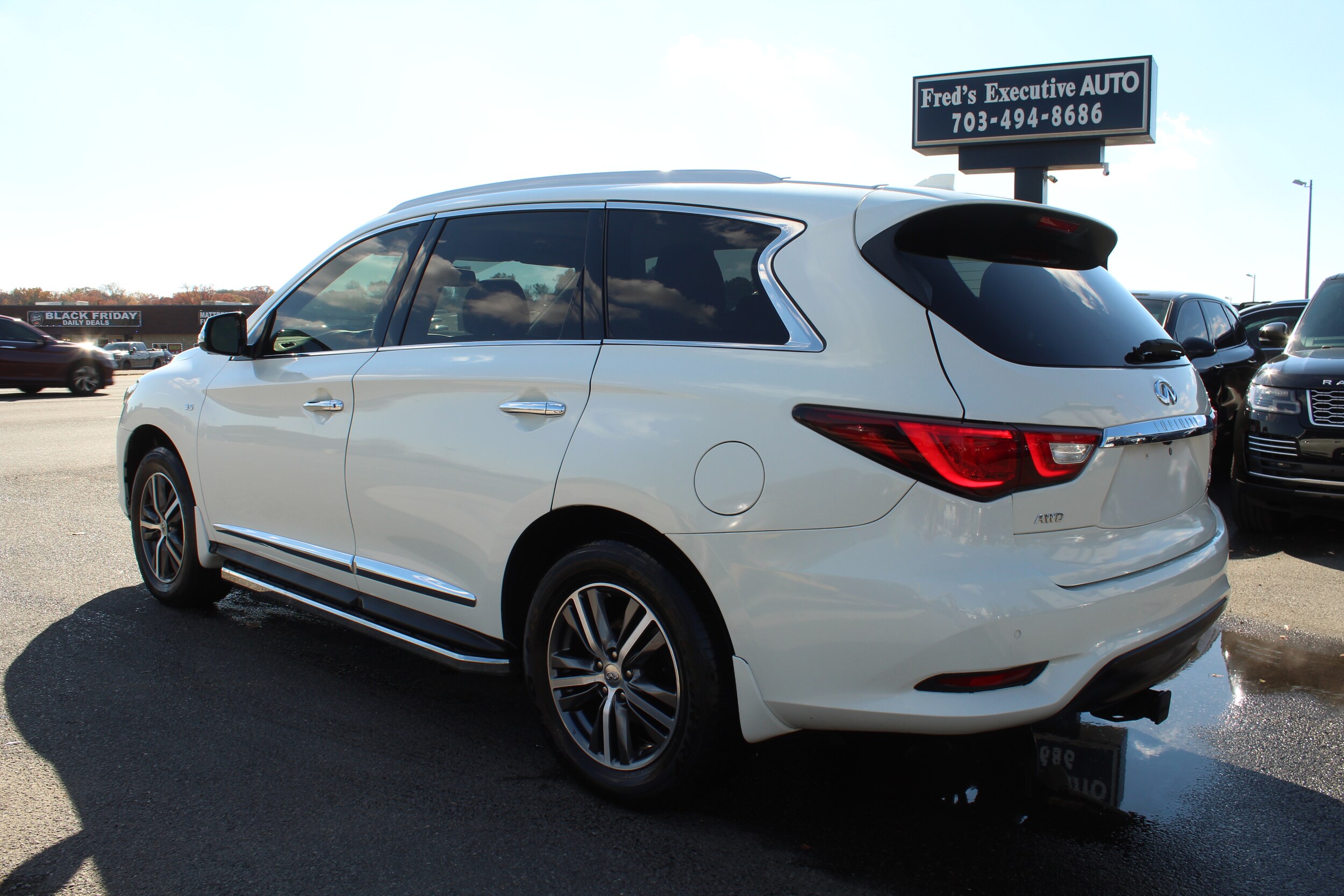 2019 Infiniti QX60 Luxe photo 2