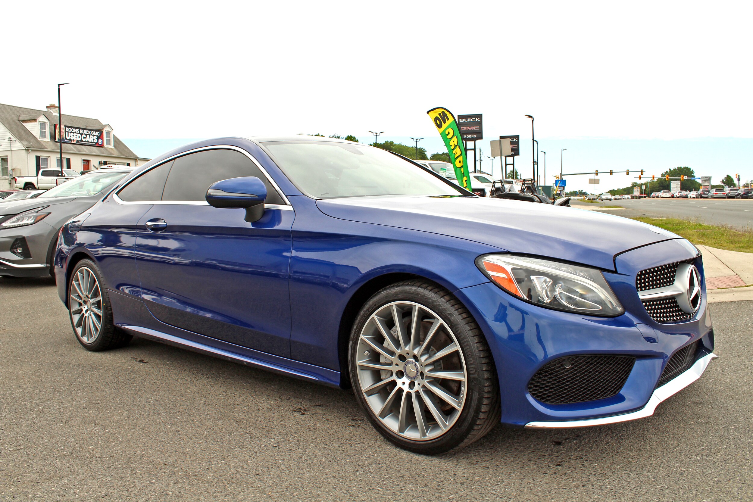 2017 Mercedes Benz C 300 photo 3