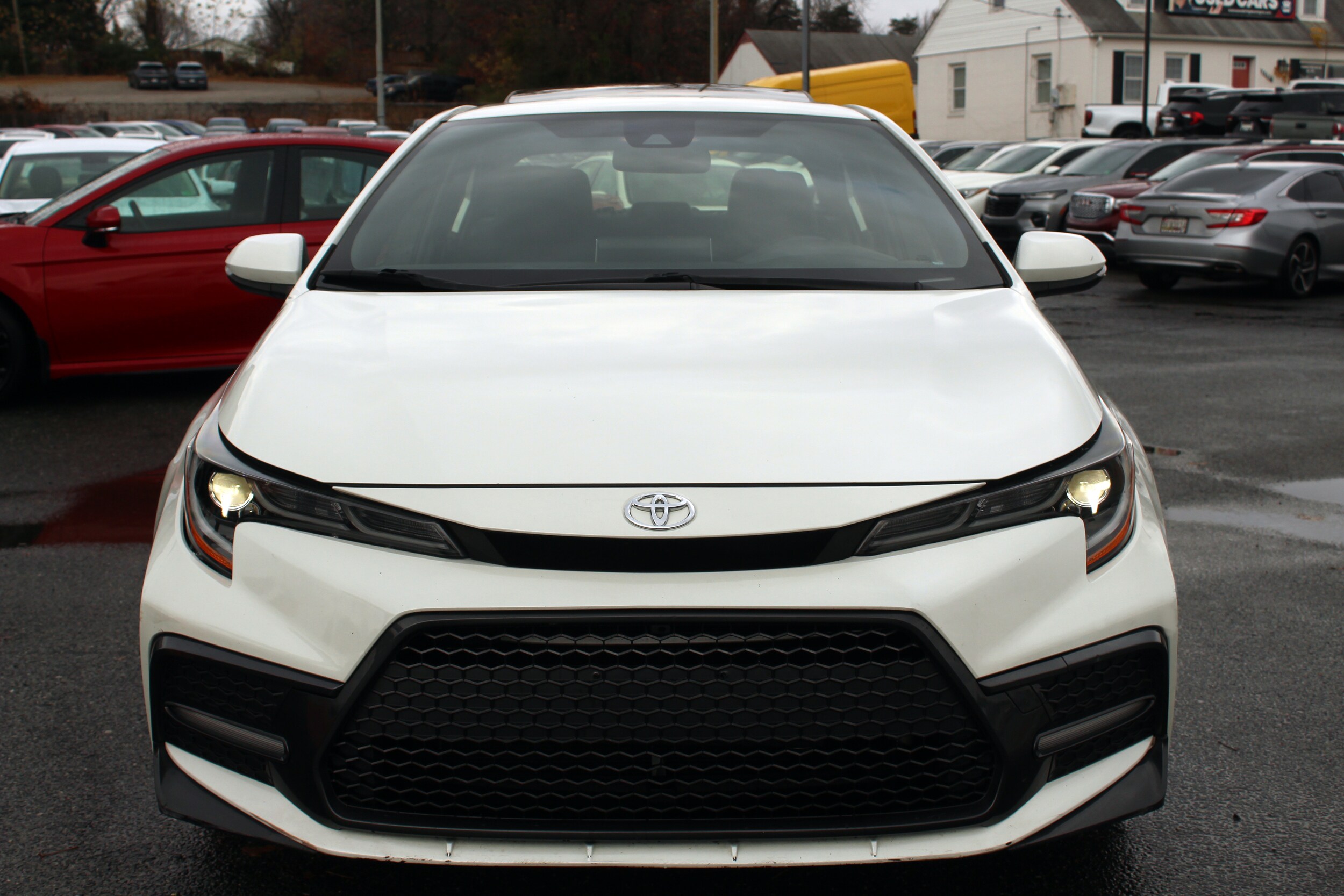 2020 Toyota Corolla SE photo 2