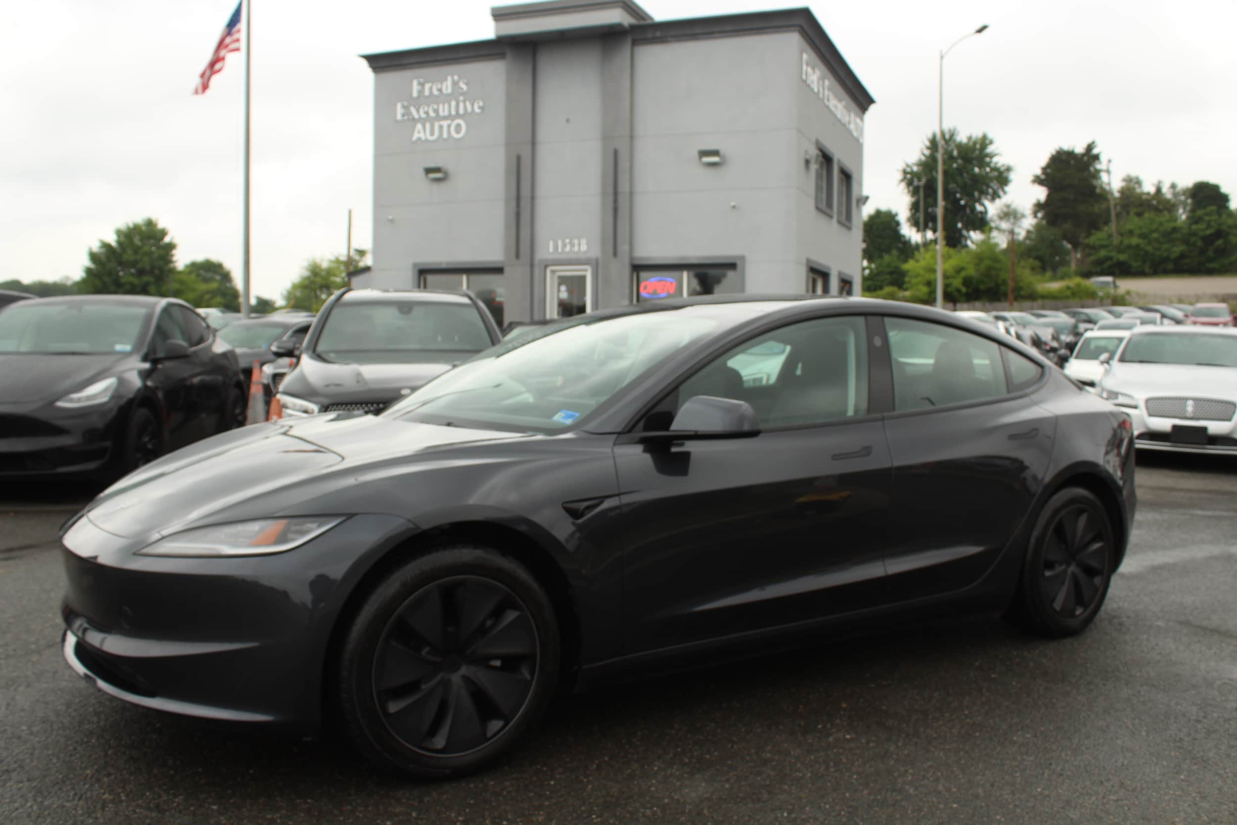 2024 Tesla Model 3 -'s photo