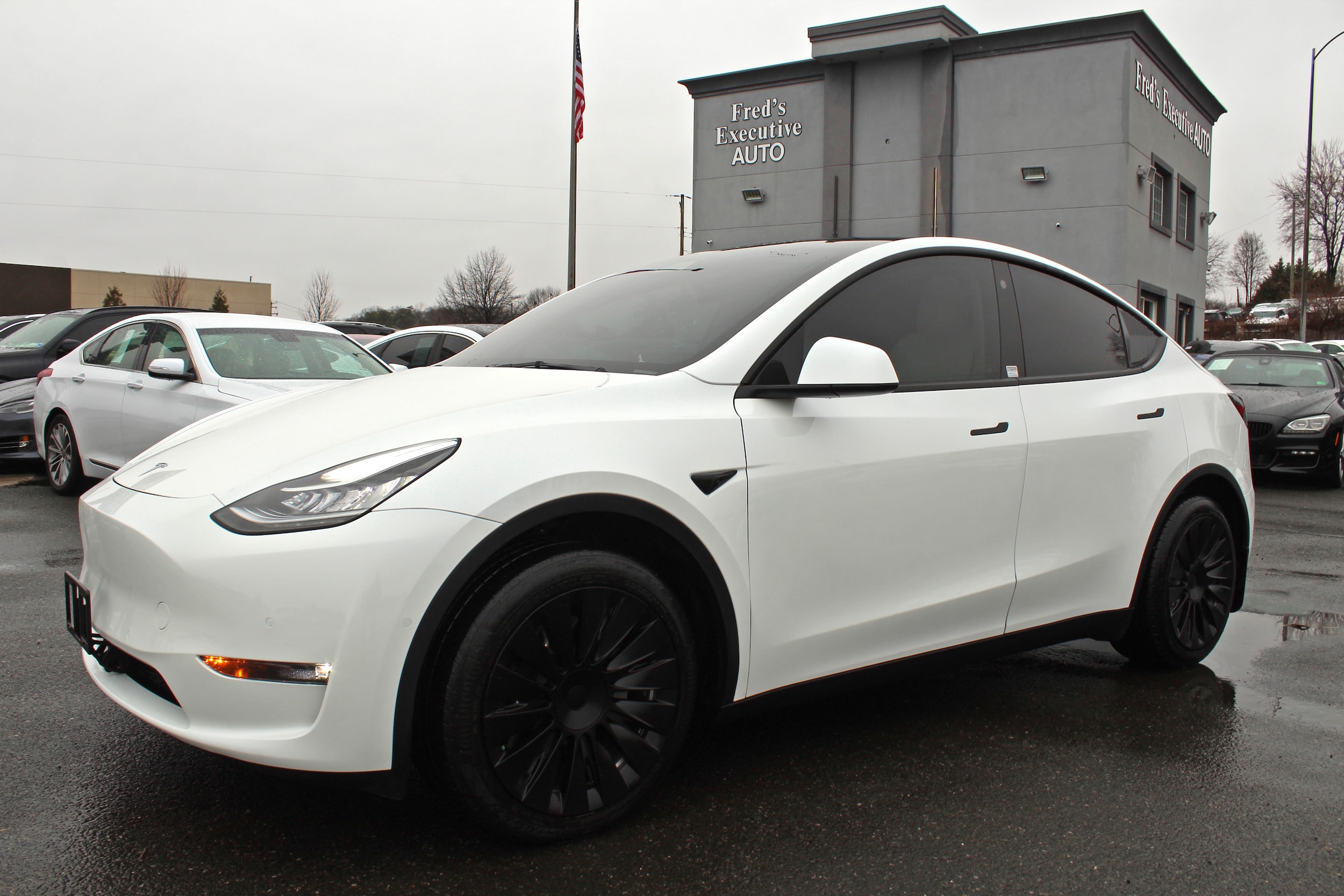 2022 Tesla Model Y Long Range Dual Motor All-Wheel Drive's photo