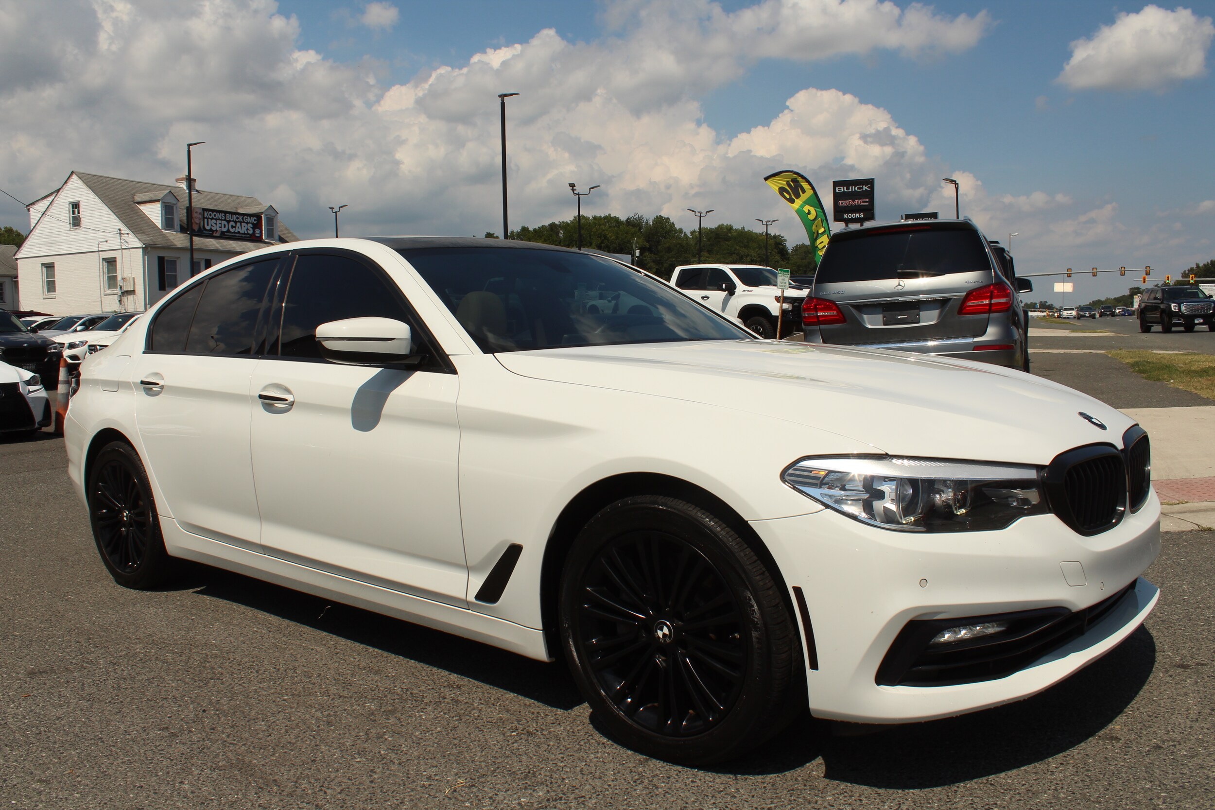2018 Bmw 530i Sedan photo 3