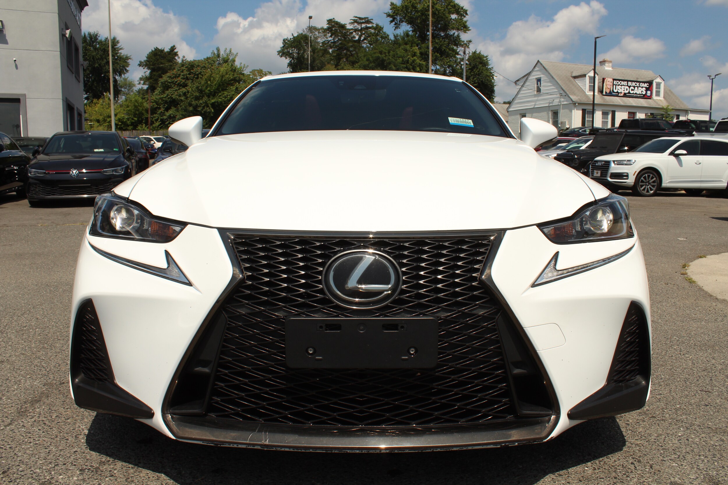 2018 Lexus IS 300 F SPORT photo 2