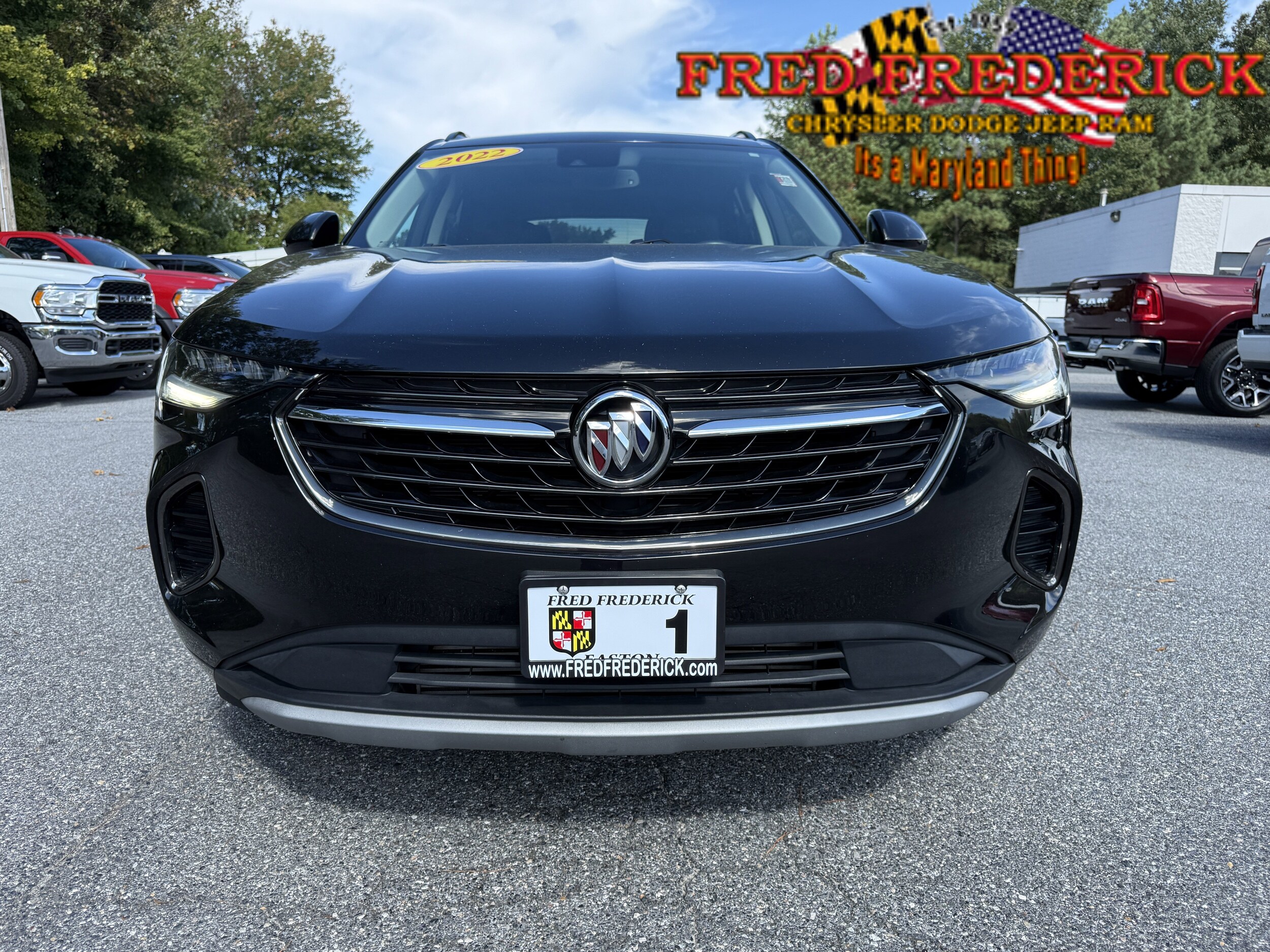 2022 Buick Envision Essence photo 2