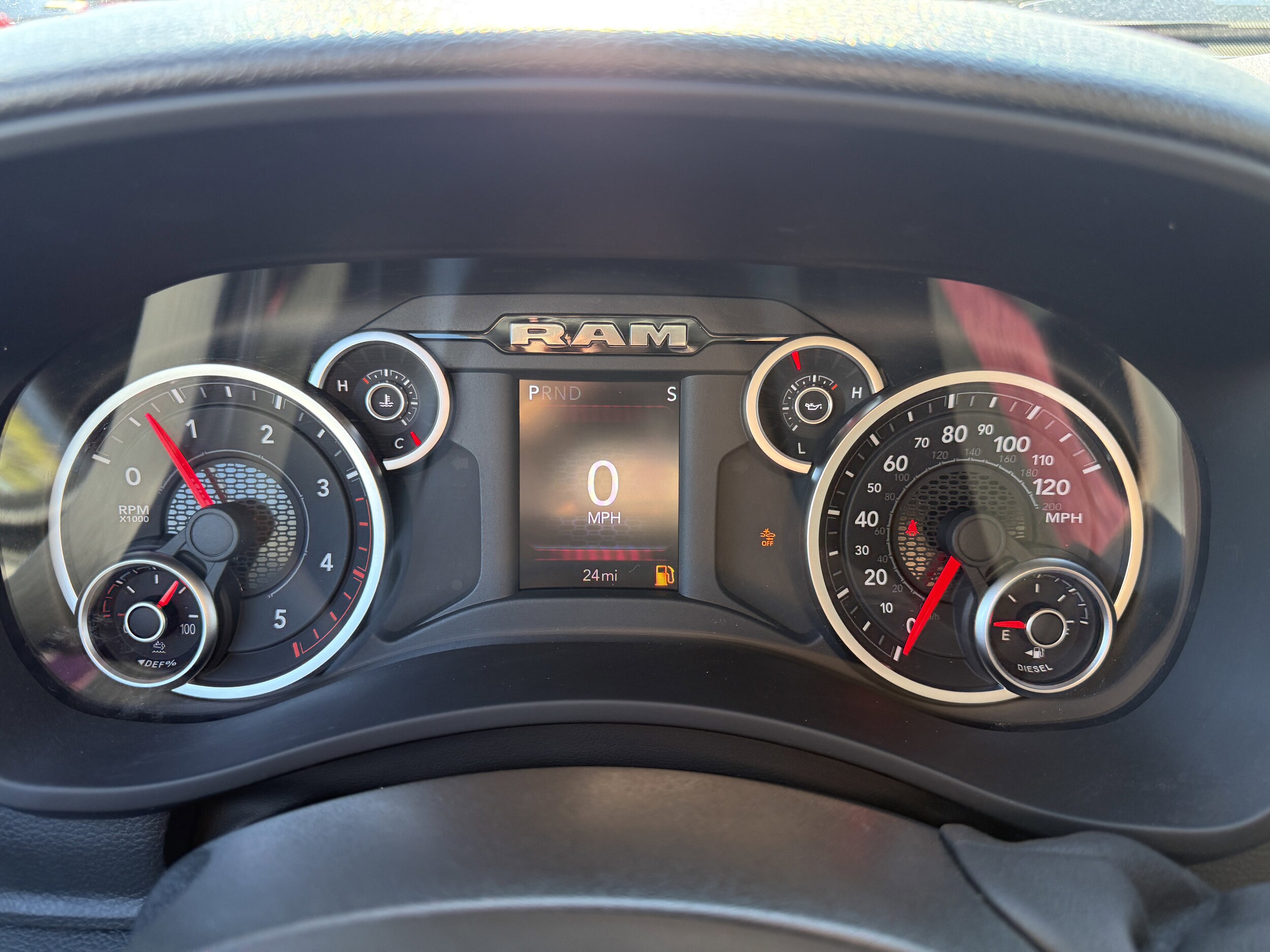 2026 RAM 2500 Tradesman/Black Express - Photo 11