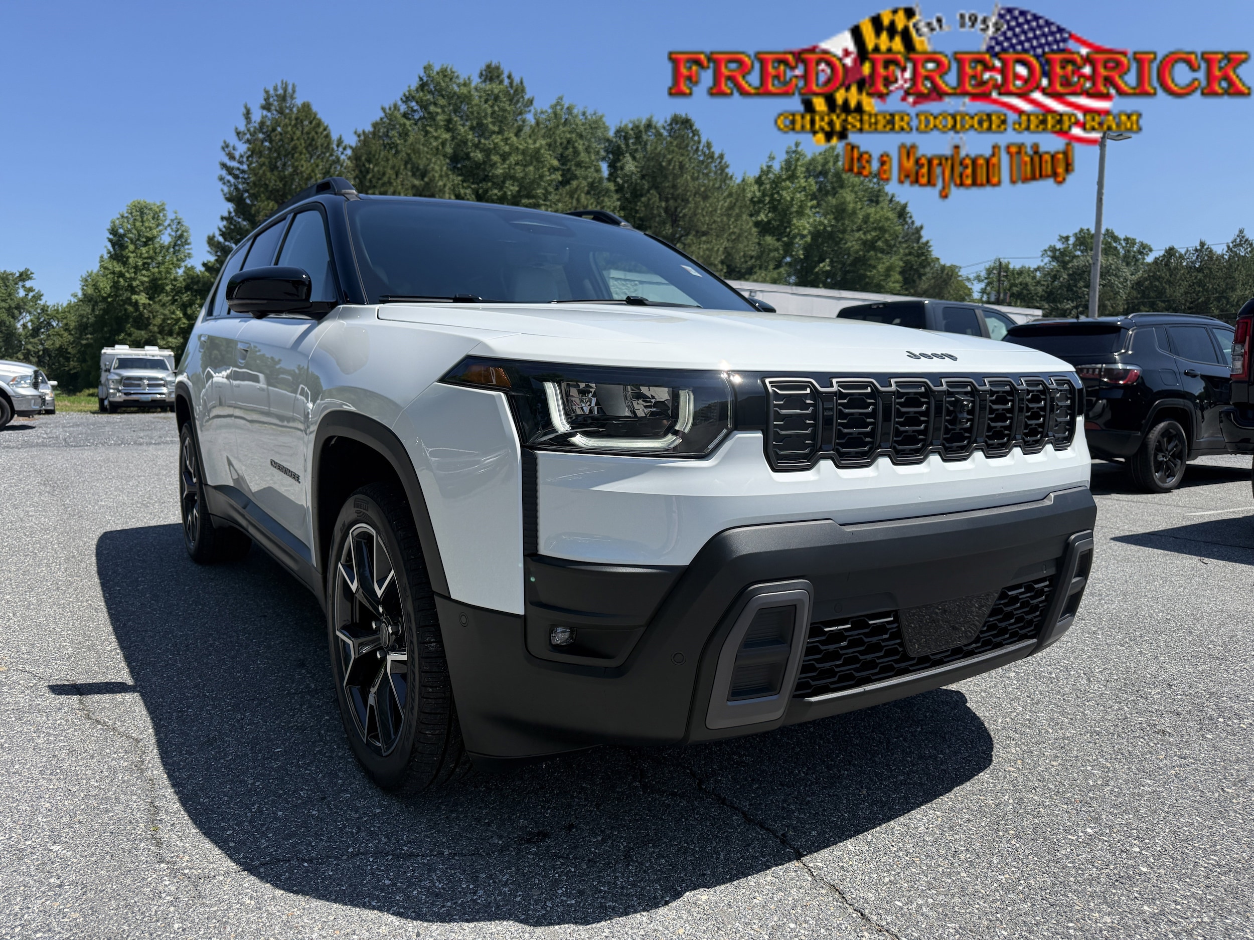 2026 Jeep Cherokee Overland HEV 4X4's photo