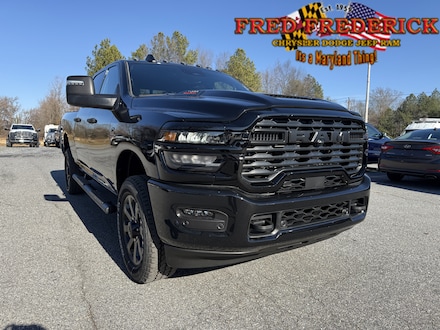 2026 Ram 2500 BLACK EXPRESS CREW CAB 4X4 6'4 BOX Pickup