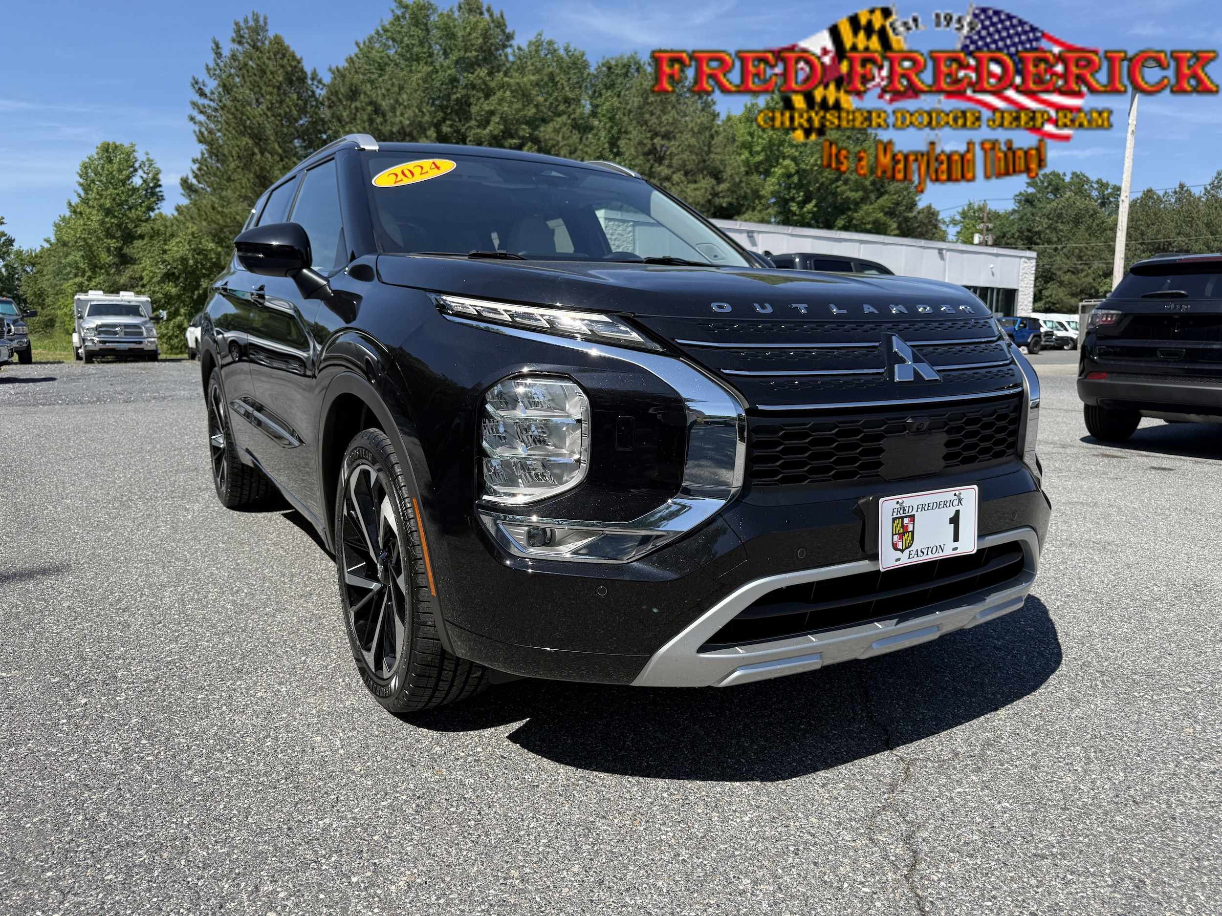 2024 Mitsubishi Outlander SEL S-AWC's photo