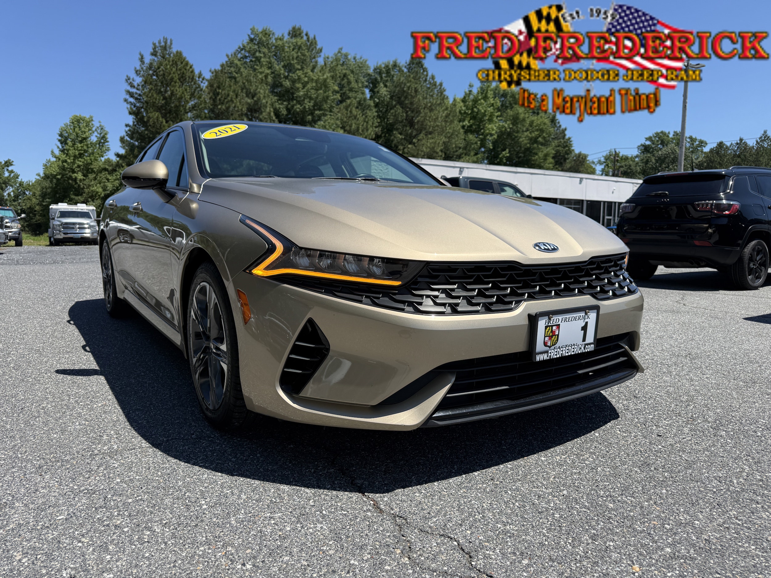 2021 Kia Optima EX FWD's photo