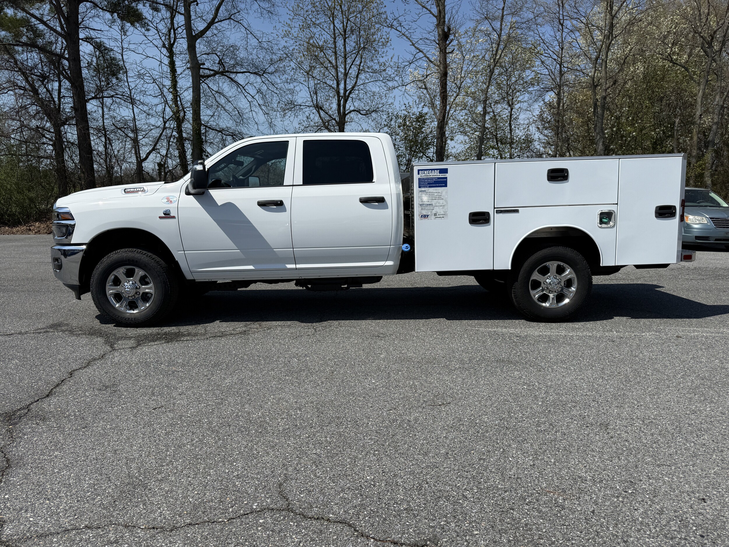 2026 RAM 3500 Chassis Tradesman - Photo 4