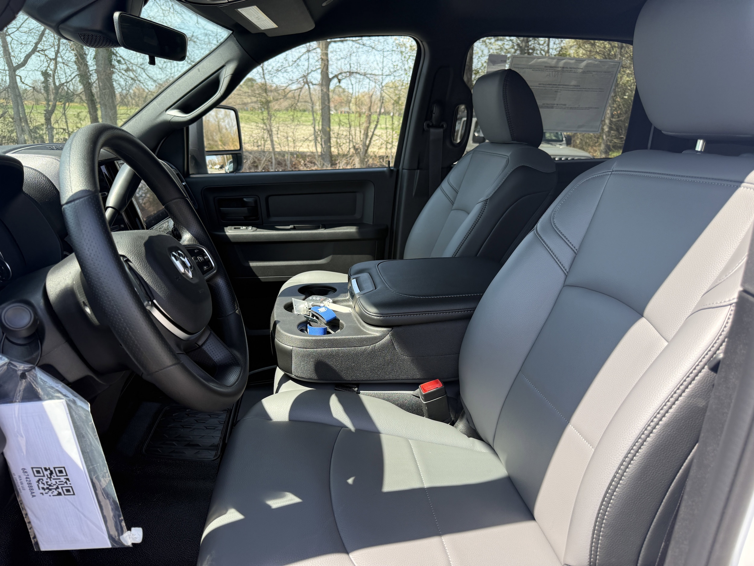 2026 RAM 3500 Chassis Tradesman - Photo 17