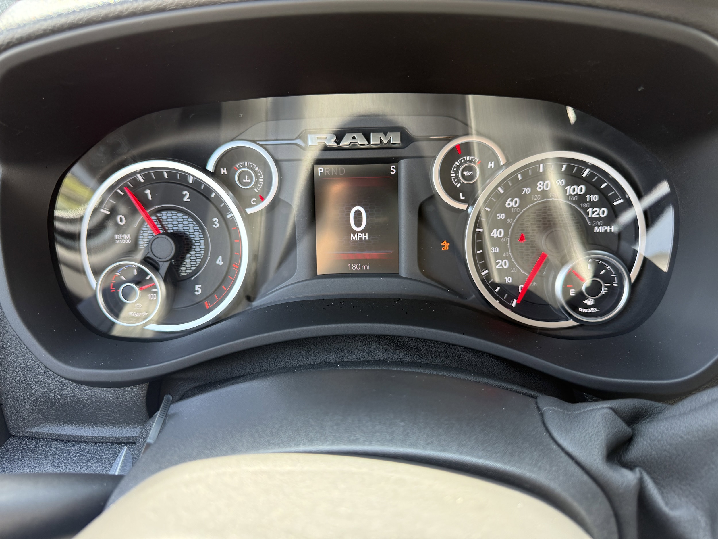 2026 RAM 3500 Chassis Tradesman - Photo 13