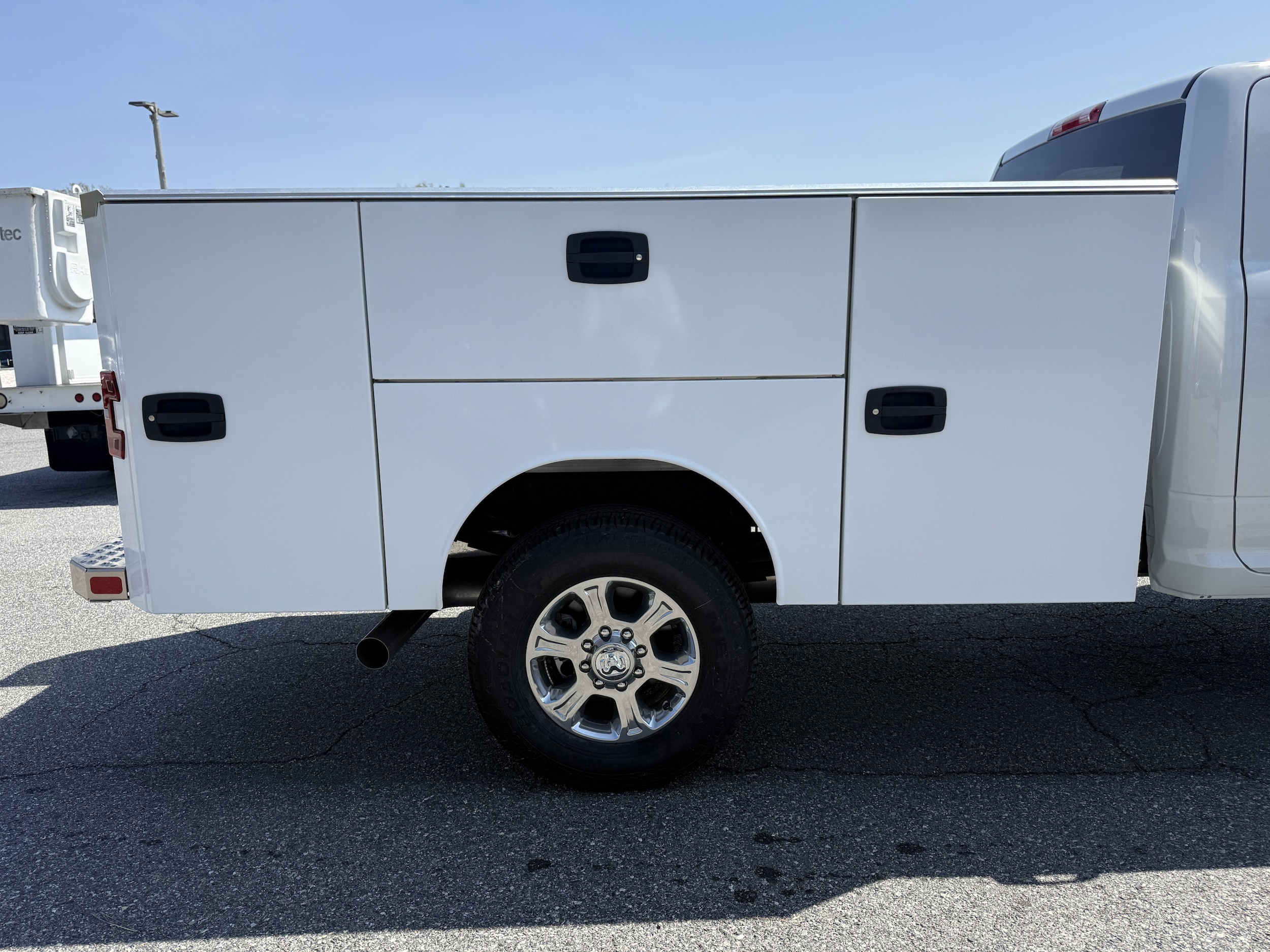 2026 RAM 3500 Chassis Tradesman - Photo 11