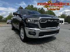 2025 Ram 1500 BIG HORN CREW CAB 4X4 5'7 BOX Pickup