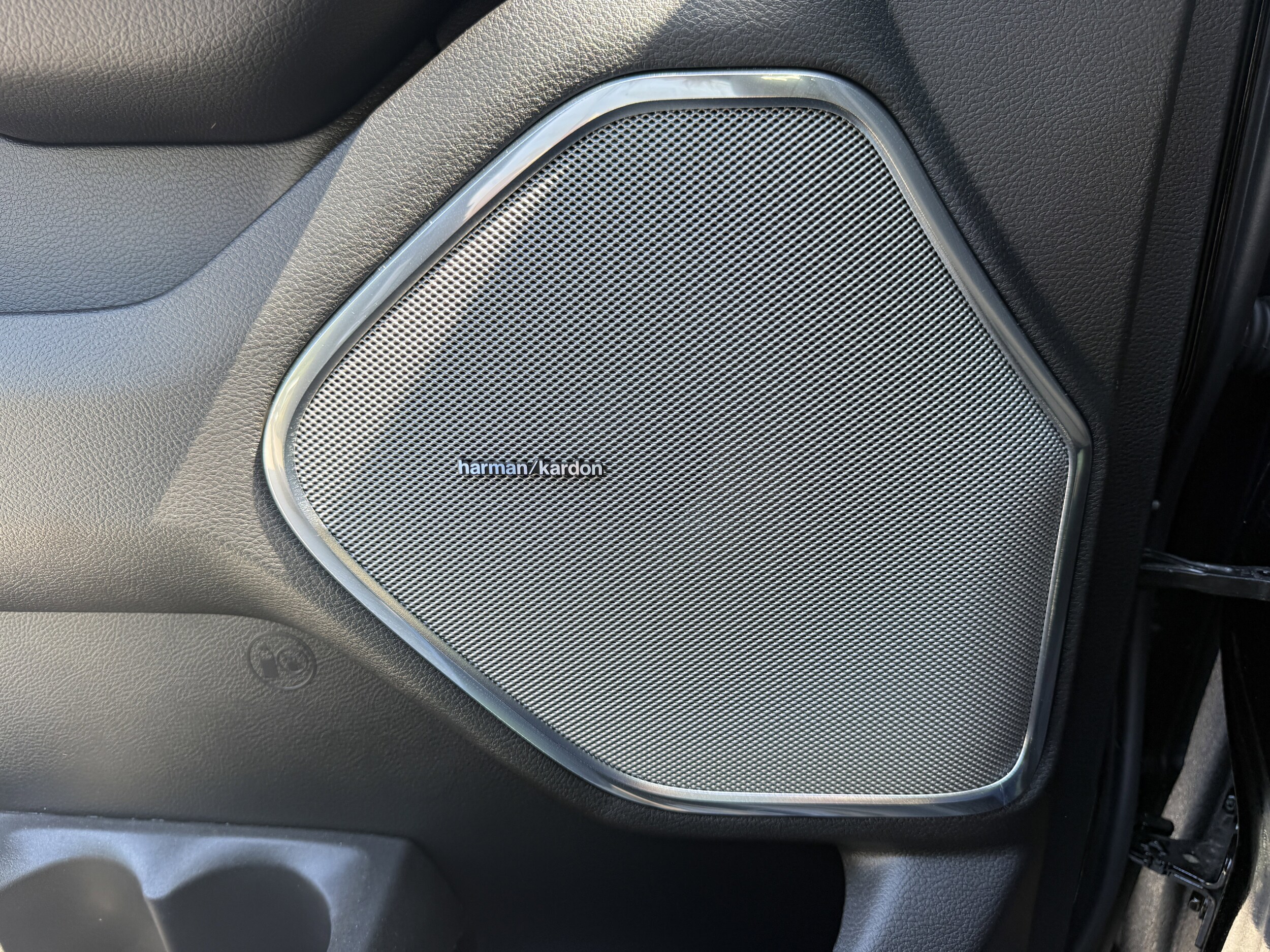 2026 RAM 1500 Laramie - Photo 16